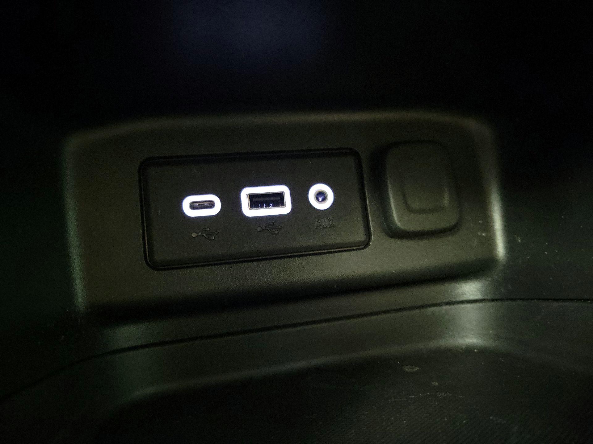 Thumbnail: 2022 Chevrolet Equinox - 18