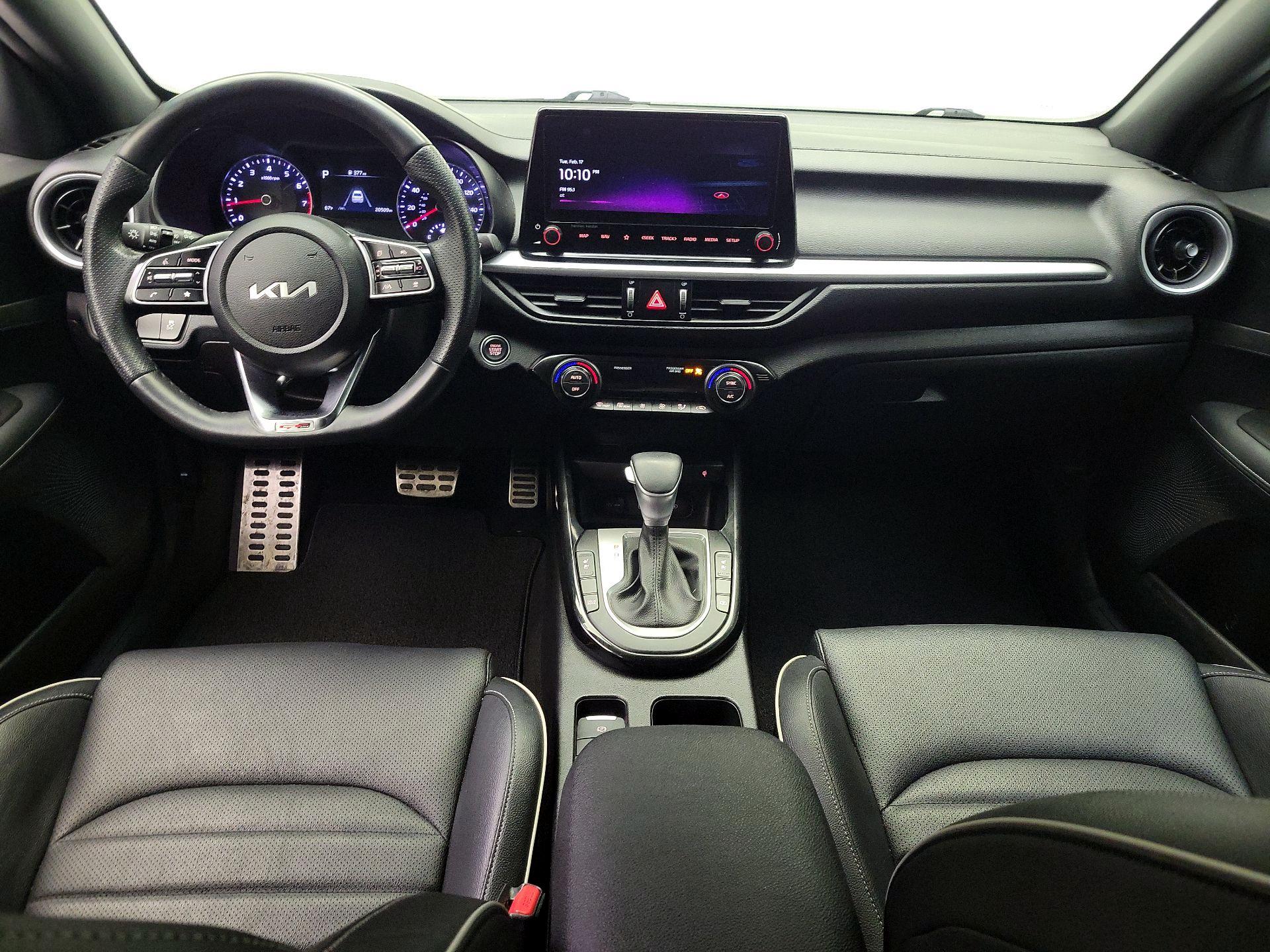 Thumbnail: 2023 Kia Forte - 9