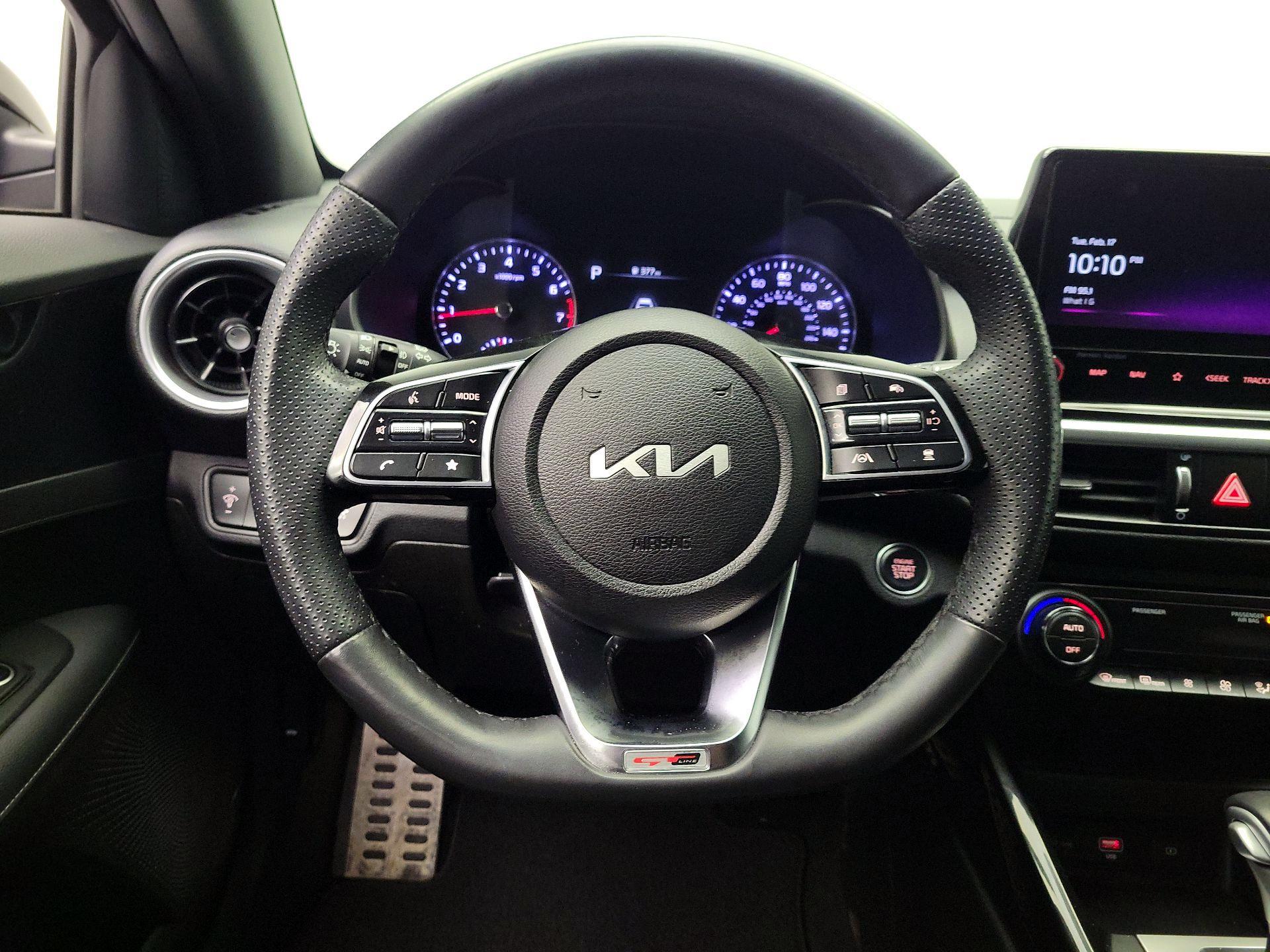 Thumbnail: 2023 Kia Forte - 10