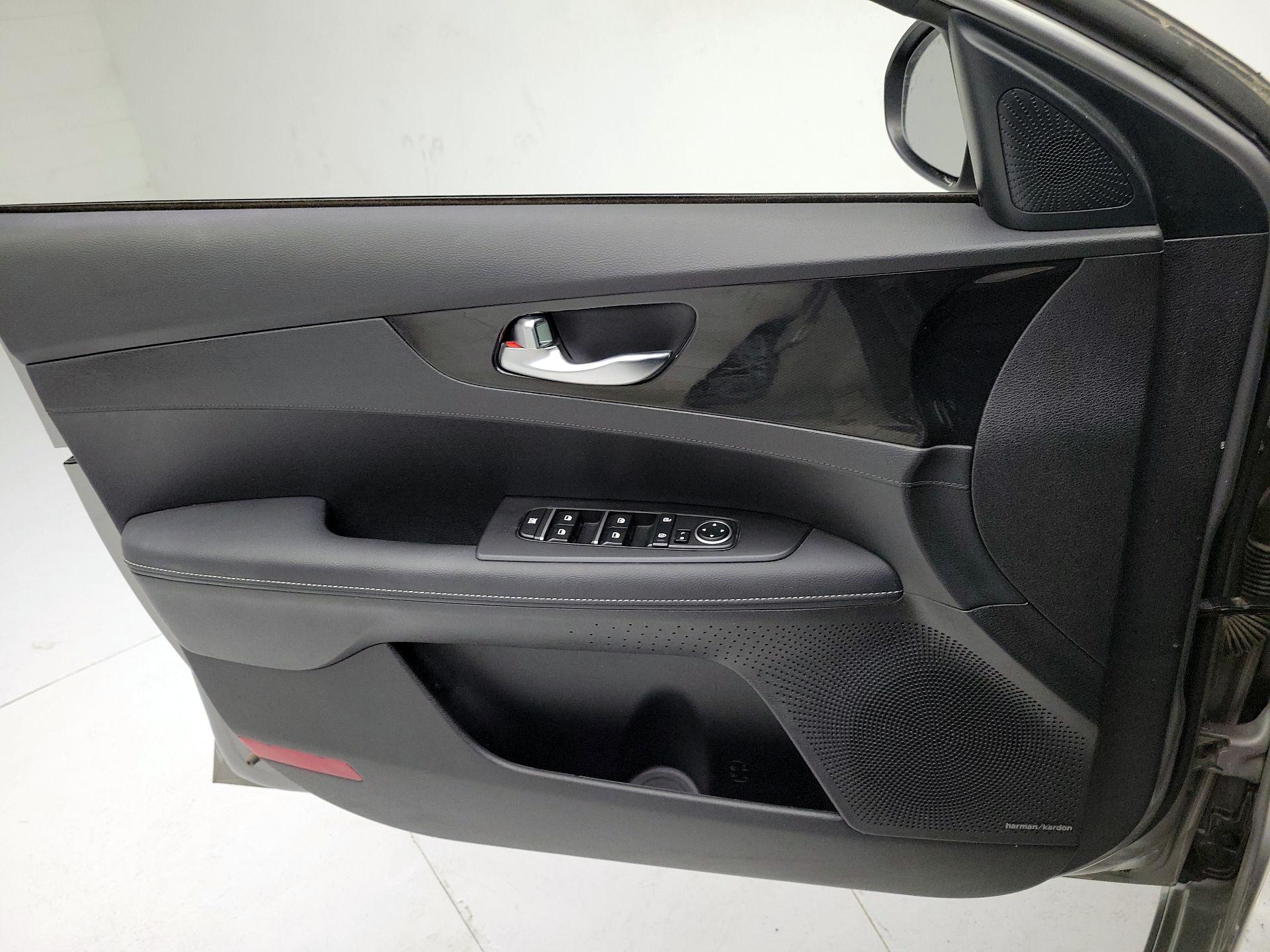 Thumbnail: 2023 Kia Forte - 12