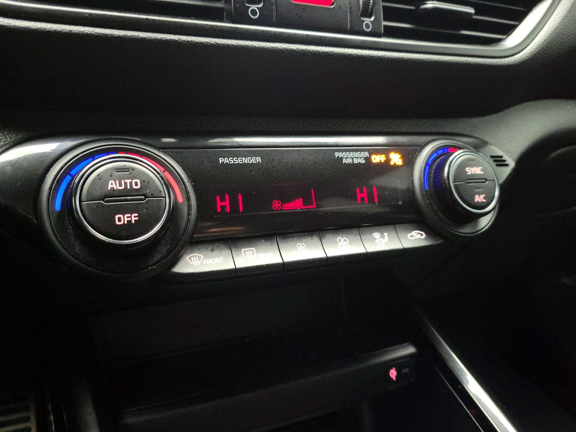 Thumbnail: 2023 Kia Forte - 17