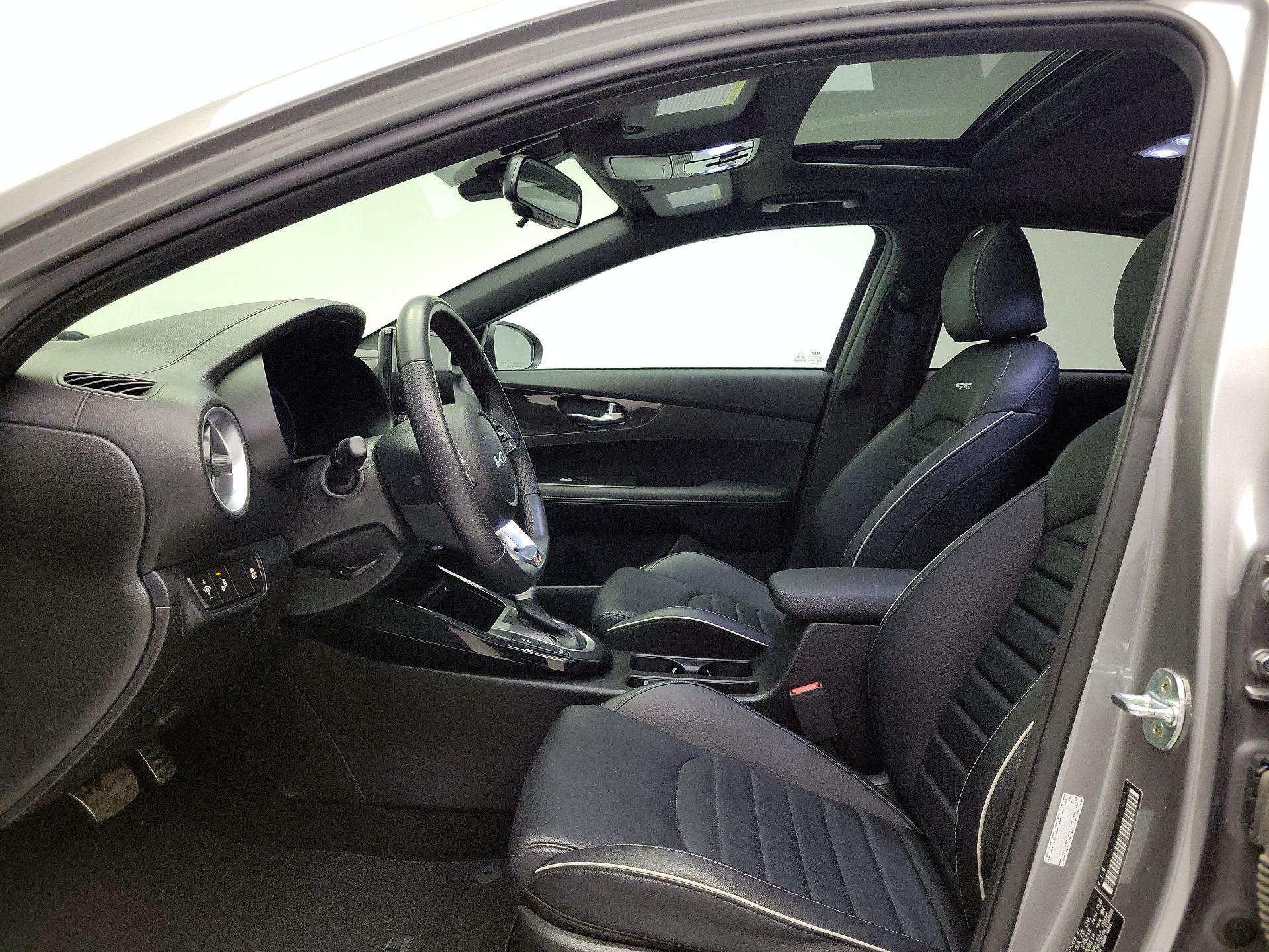 Thumbnail: 2023 Kia Forte - 20