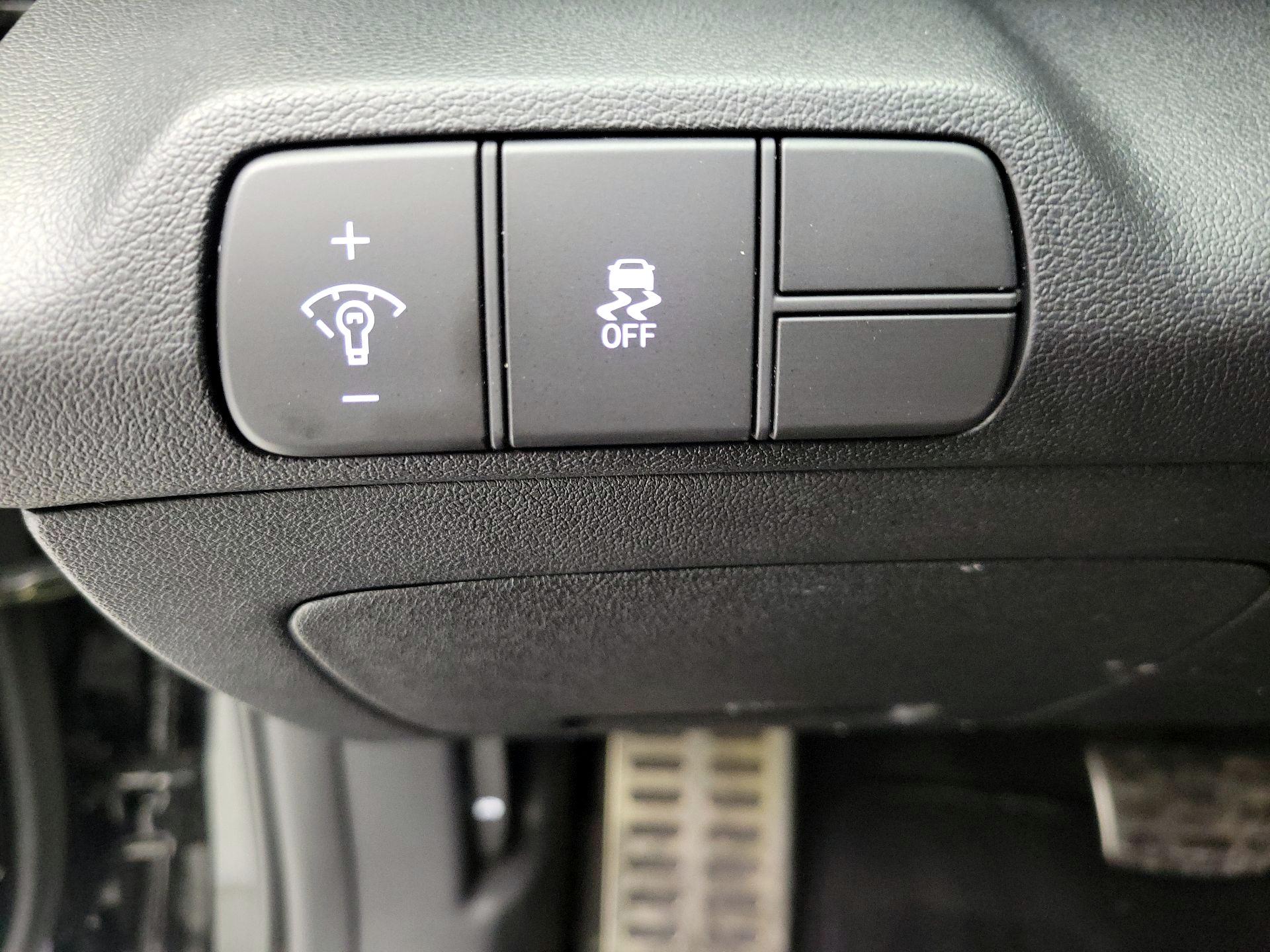 Thumbnail: 2025 Hyundai Elantra - 13