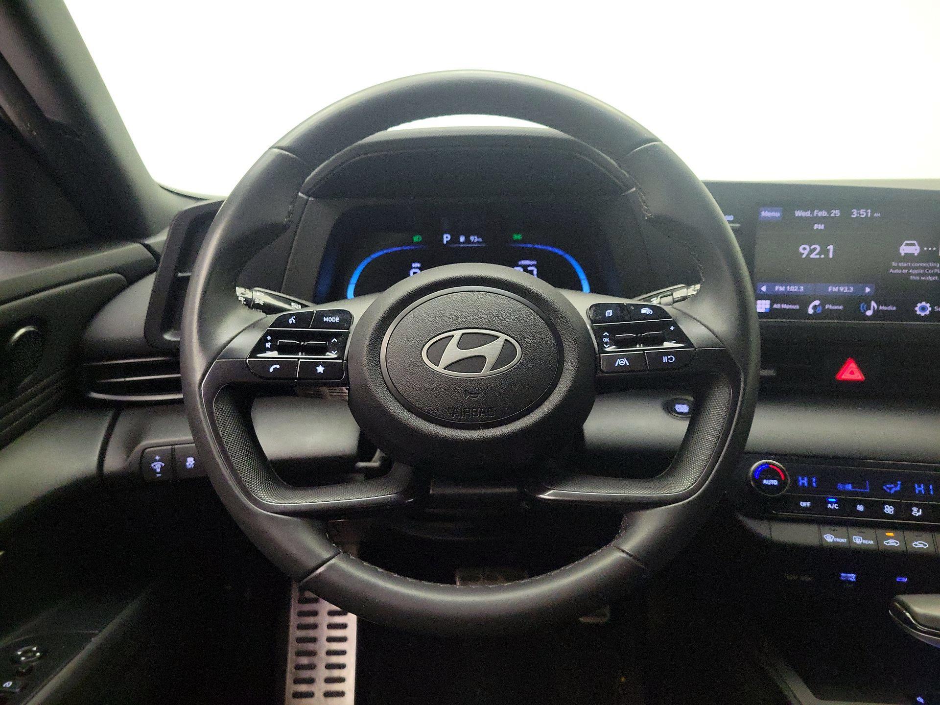 Thumbnail: 2025 Hyundai Elantra - 10