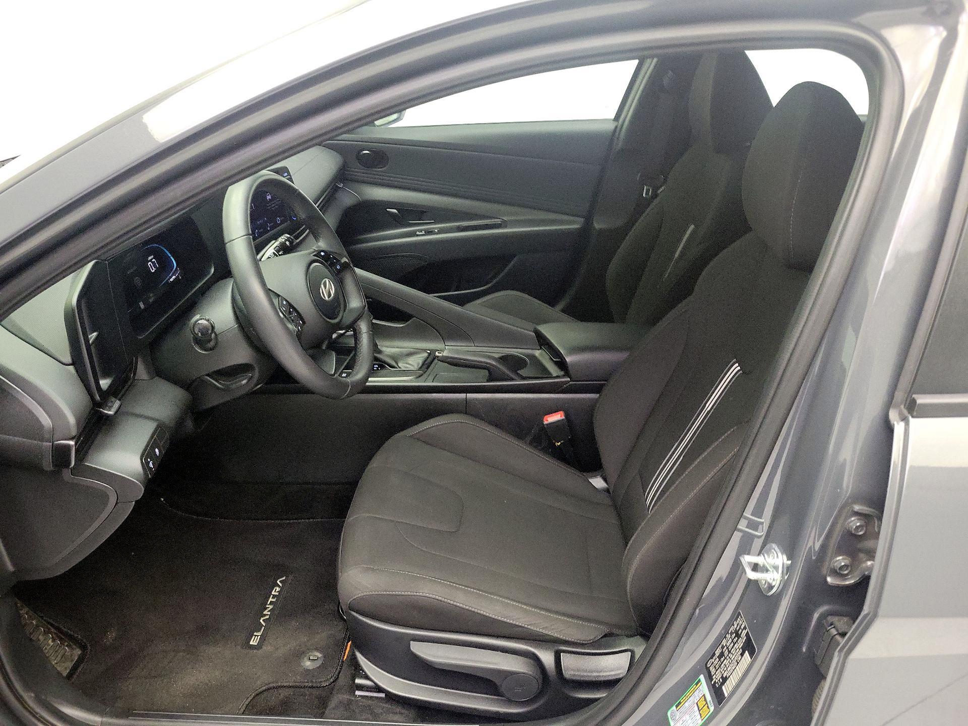 Thumbnail: 2025 Hyundai Elantra - 11