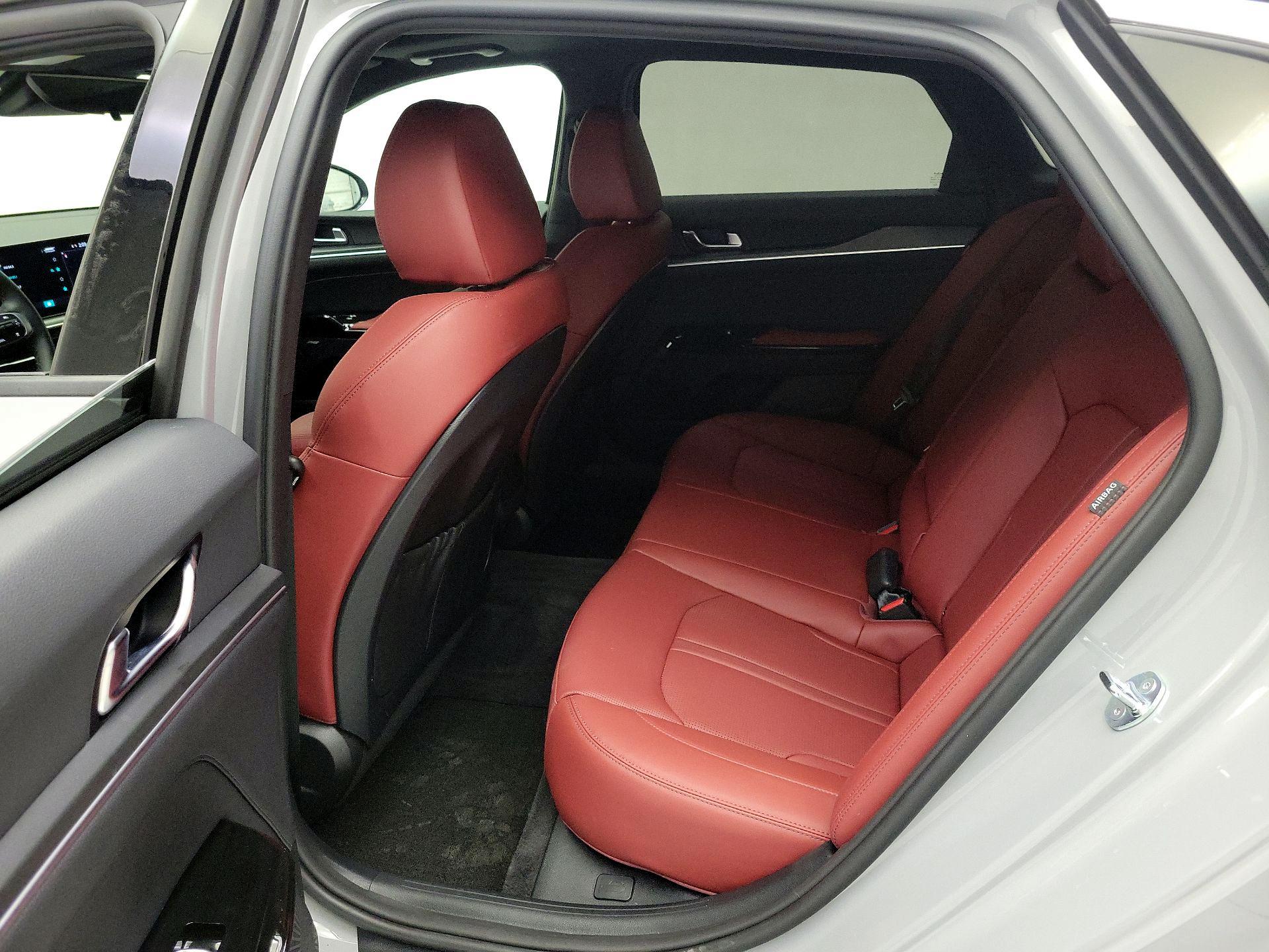 Thumbnail: 2025 Kia K5 - 19