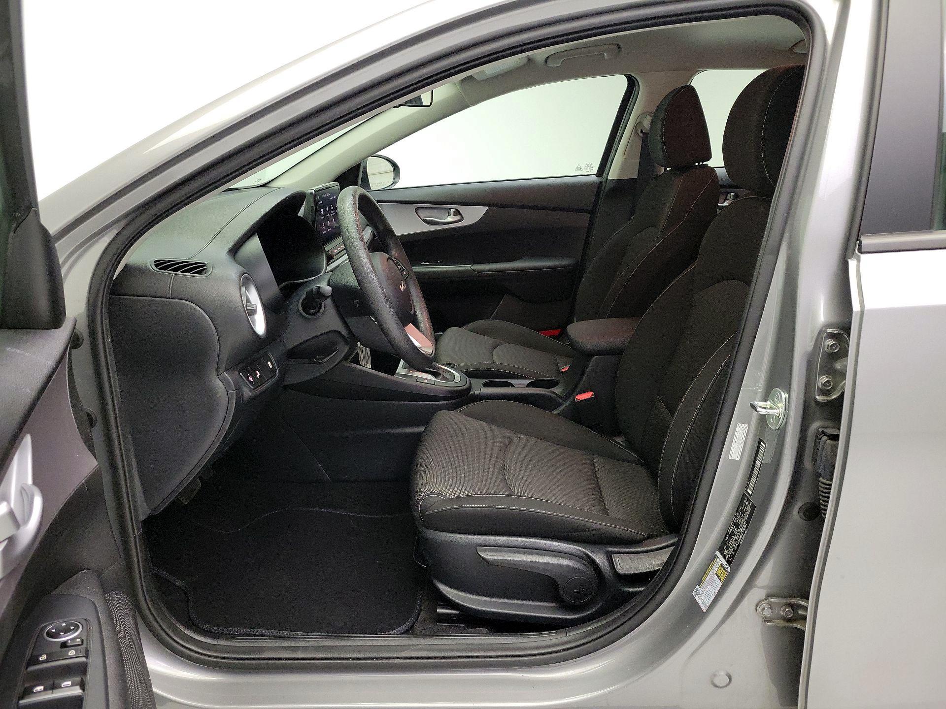 Thumbnail: 2024 Kia Forte - 11