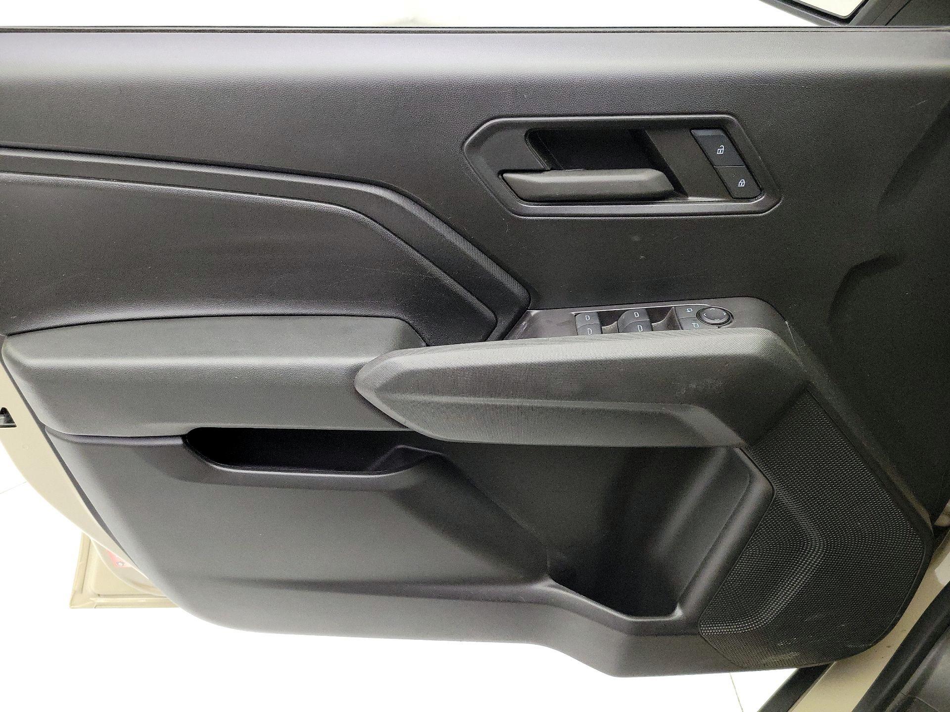 Thumbnail: 2024 Chevrolet Colorado - 12