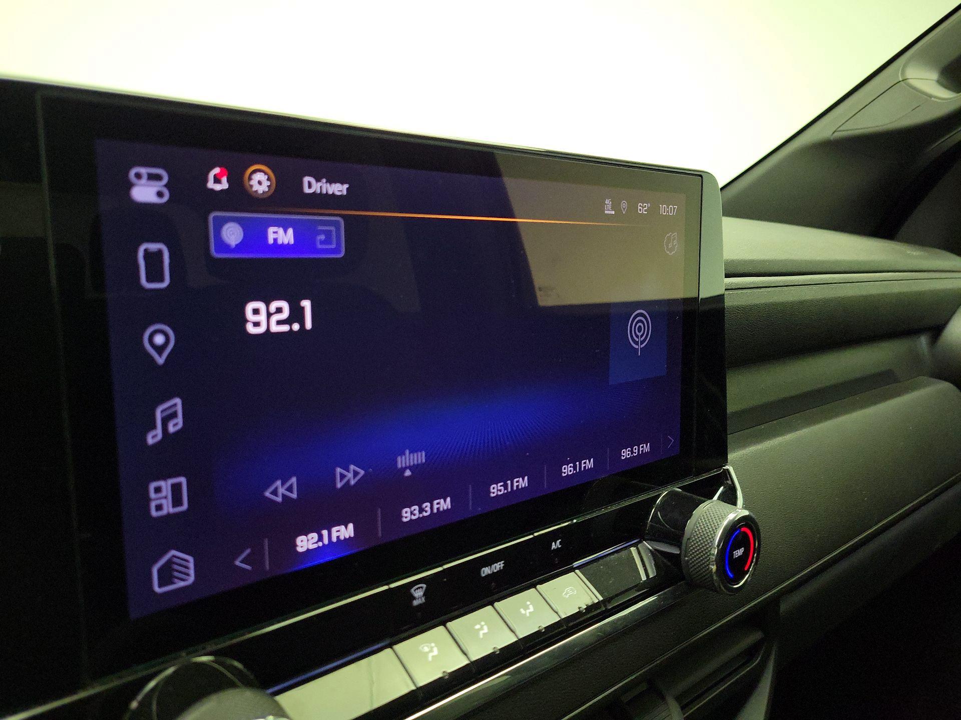 Thumbnail: 2024 Chevrolet Colorado - 14