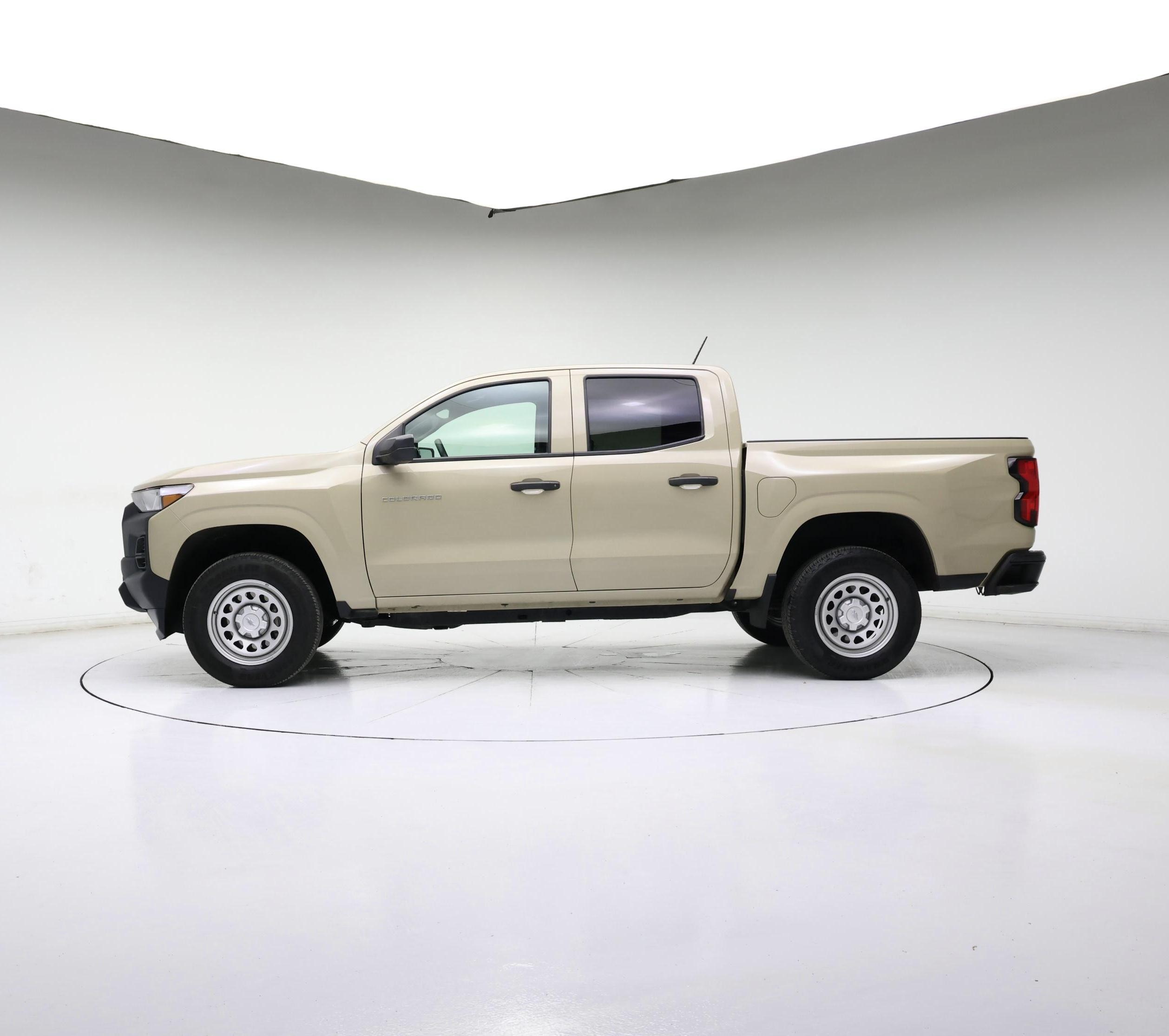 Thumbnail: 2024 Chevrolet Colorado - 3