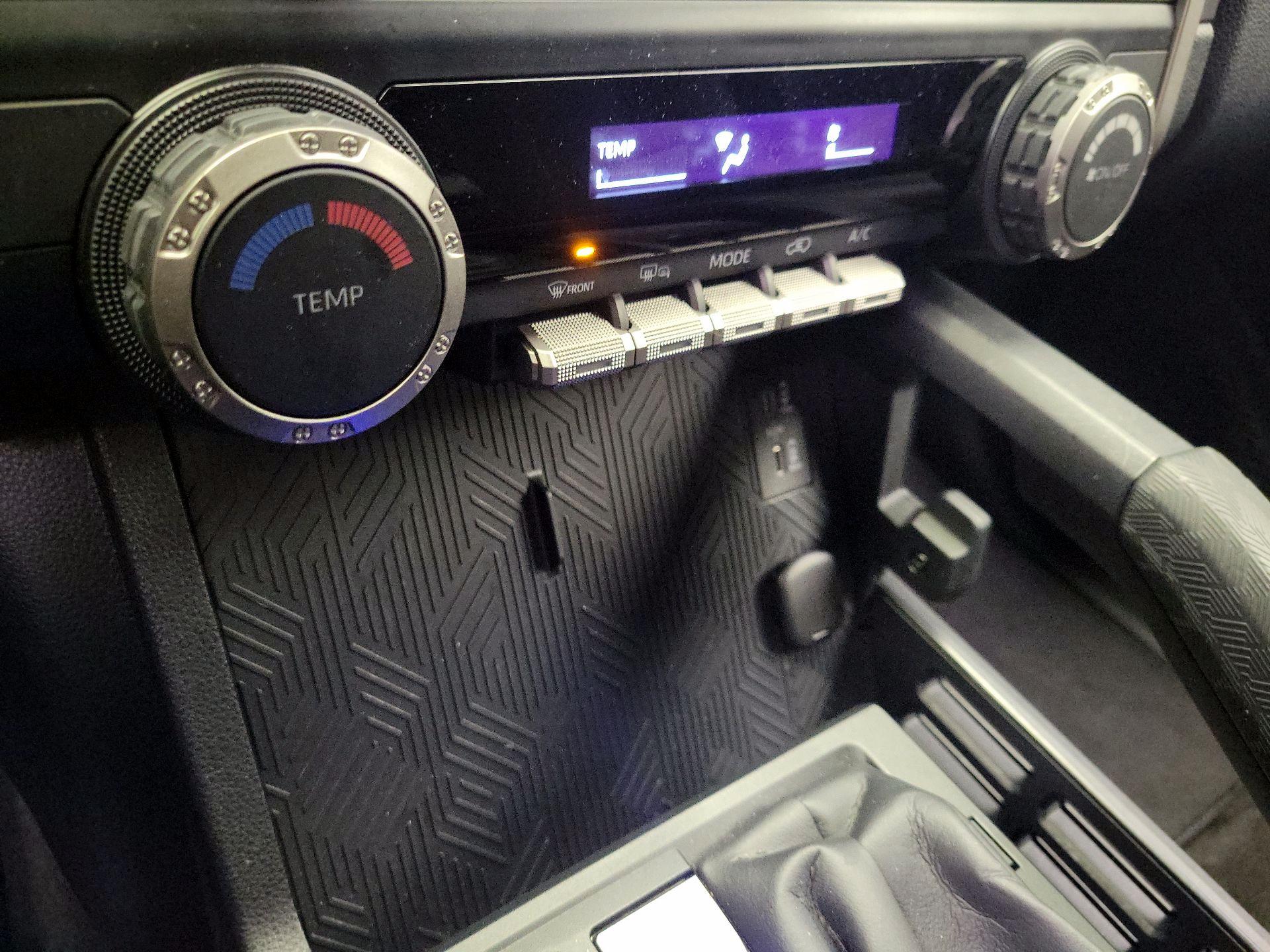 Thumbnail: 2025 Toyota 4Runner - 16