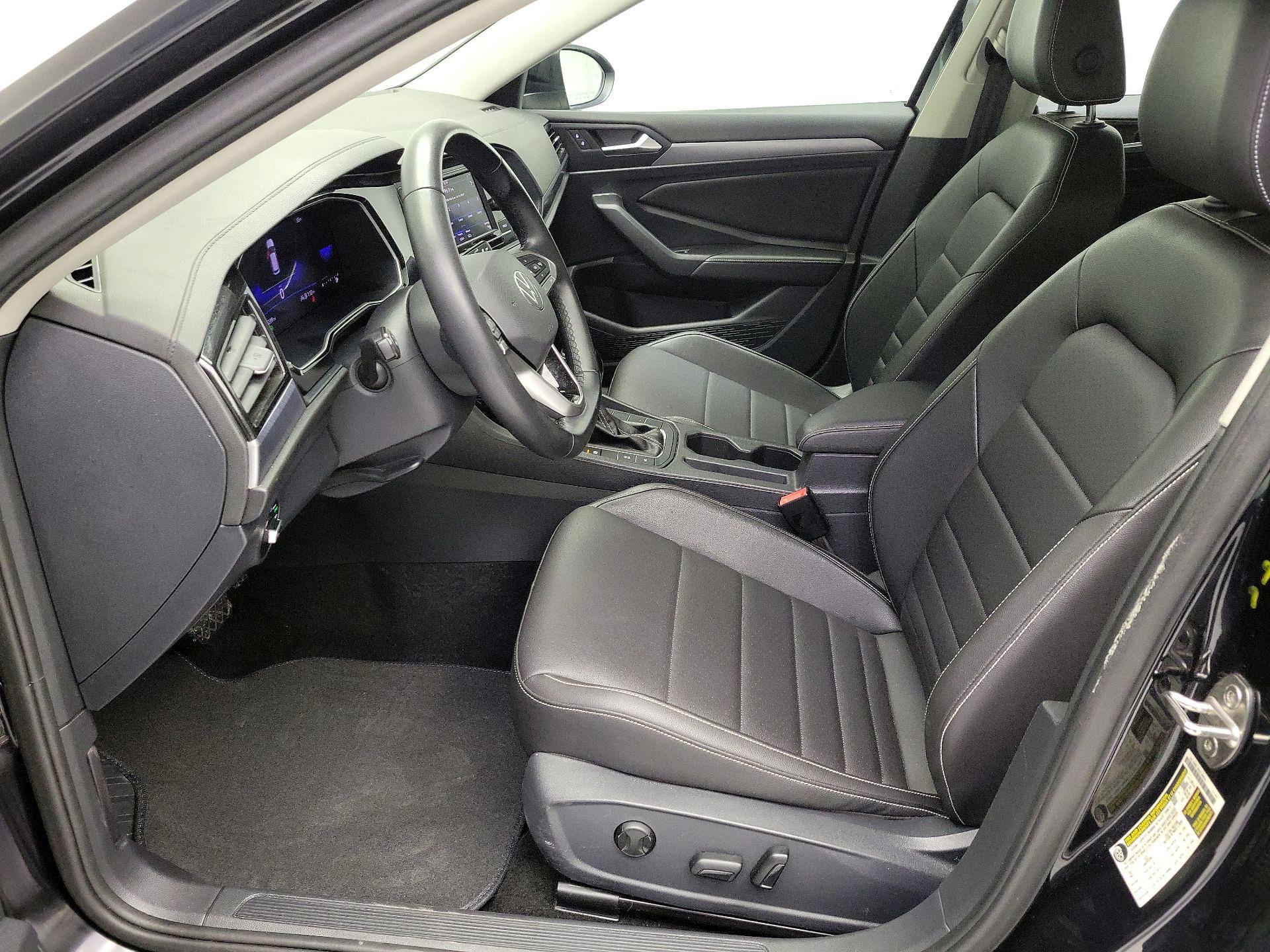 Thumbnail: 2024 Volkswagen Jetta - 11