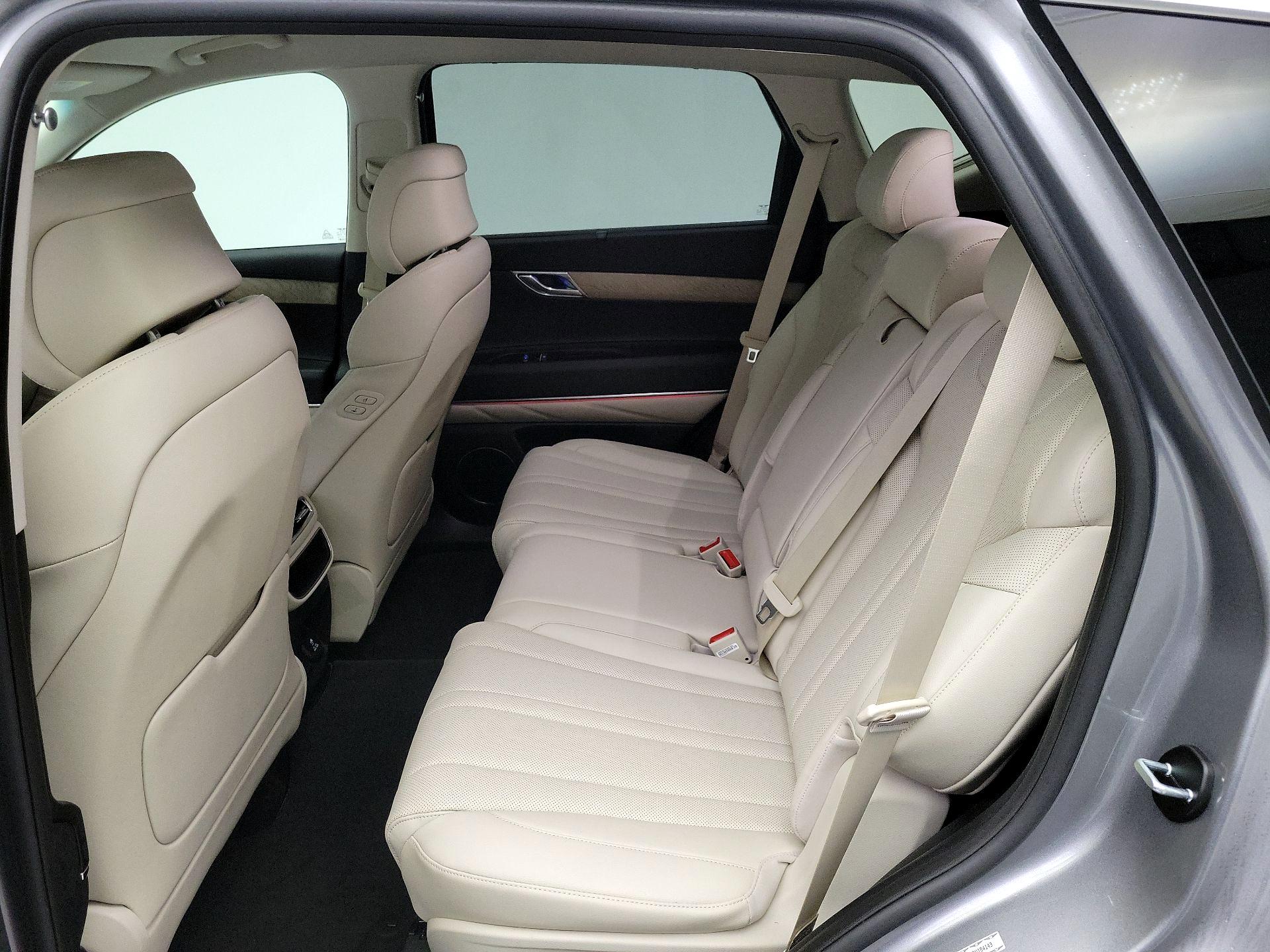 Thumbnail: 2024 Genesis GV80 - 20