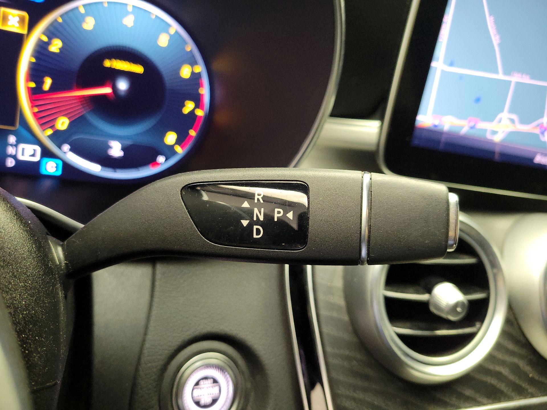 Thumbnail: 2021 Mercedes-Benz C-Class - 18