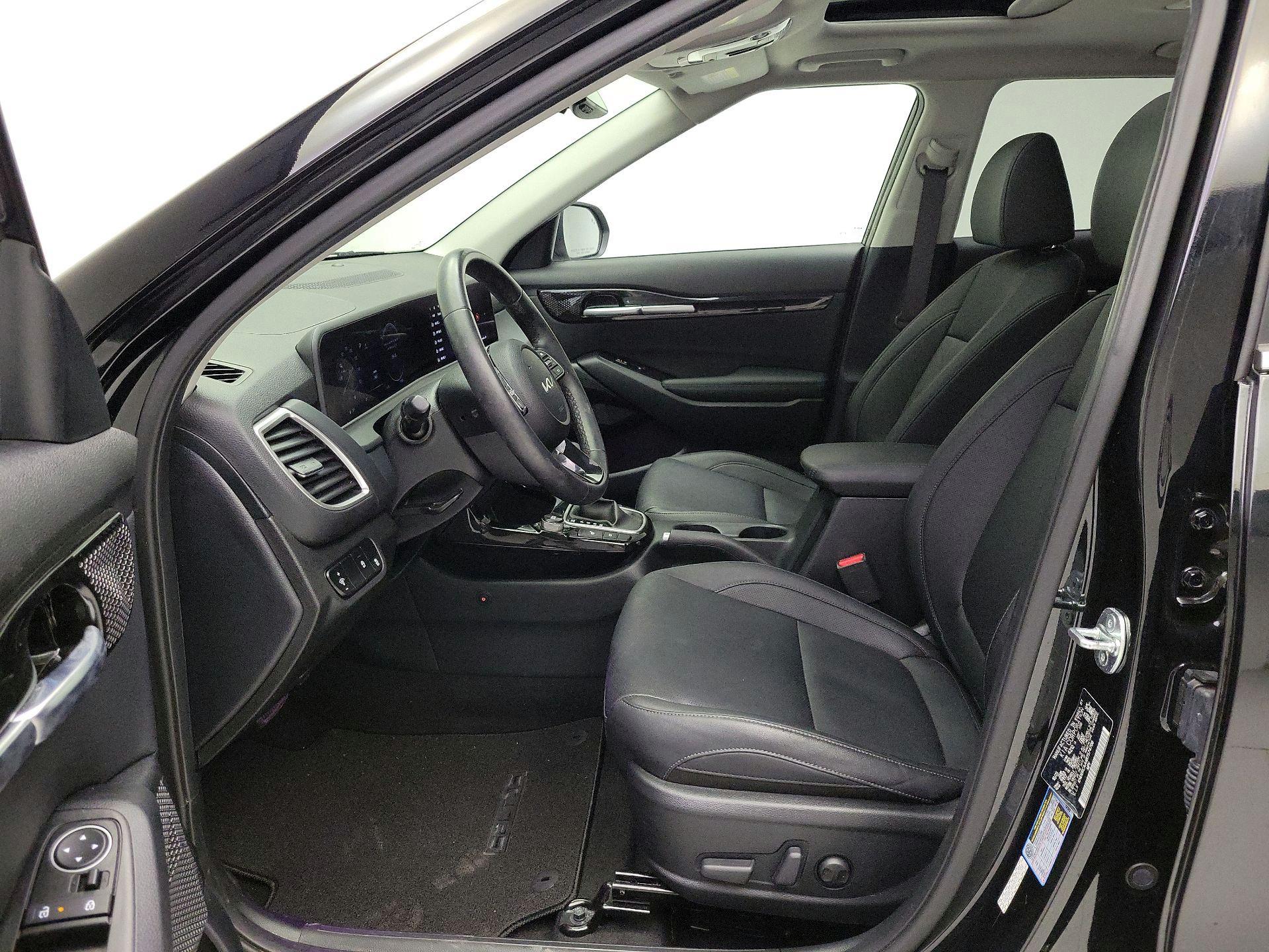 Thumbnail: 2024 Kia Seltos - 11