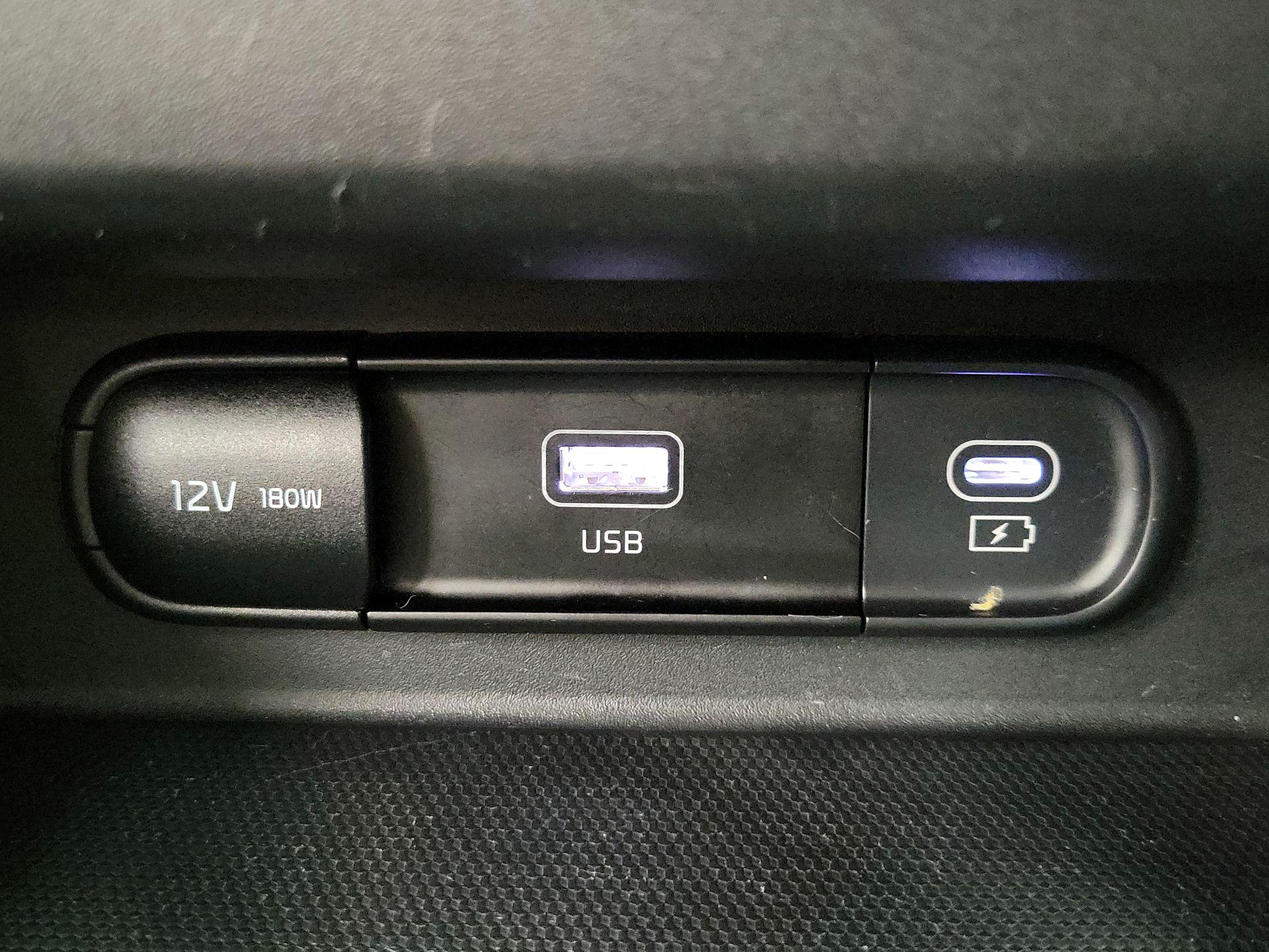 Thumbnail: 2024 Kia Seltos - 17