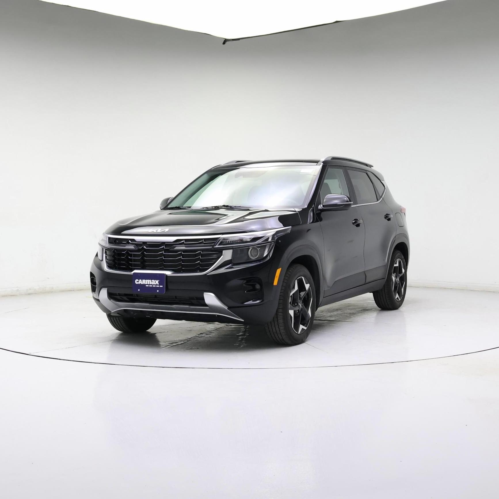 Thumbnail: 2024 Kia Seltos - 4