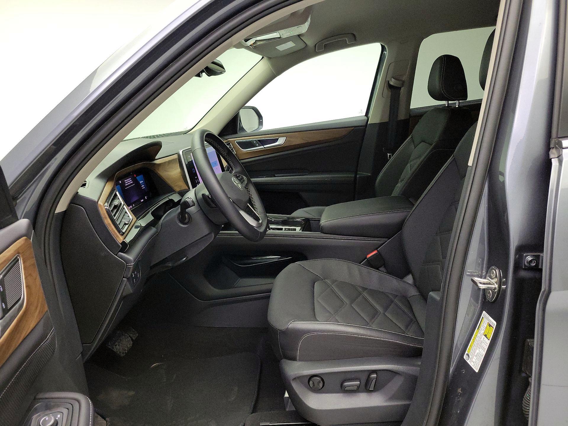 Thumbnail: 2025 Volkswagen Atlas - 11