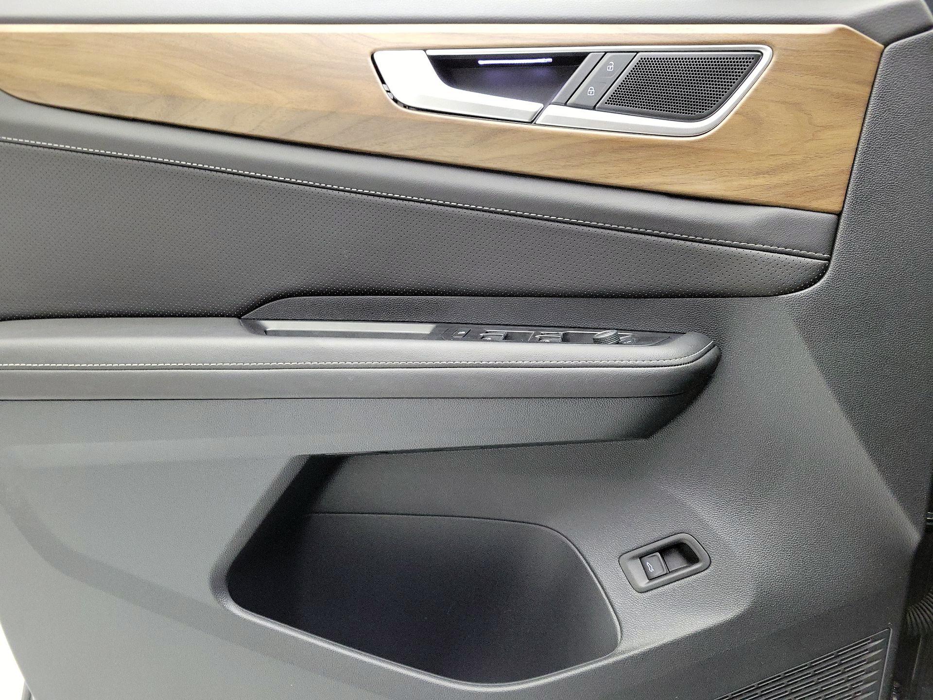 Thumbnail: 2025 Volkswagen Atlas - 12