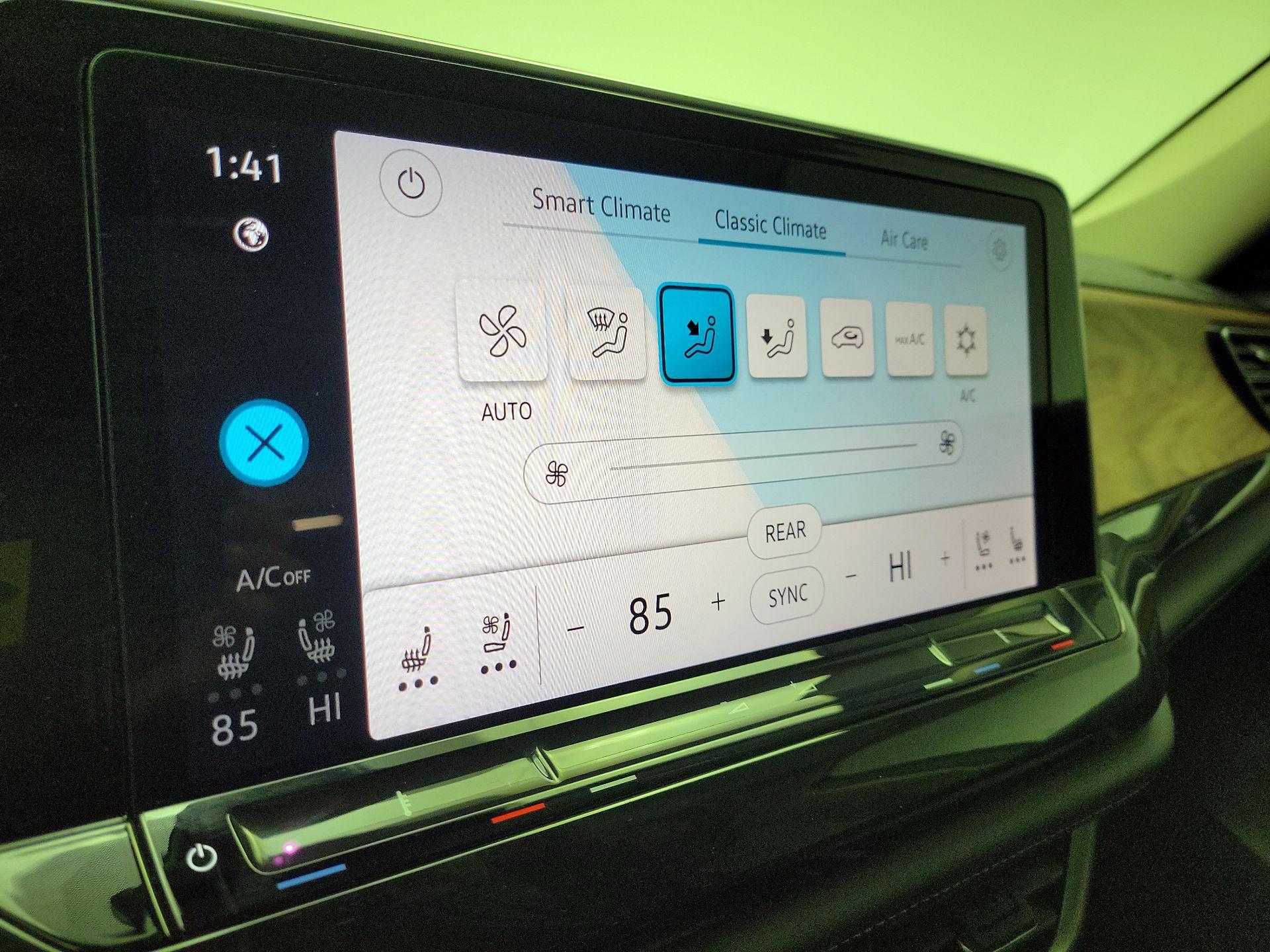 Thumbnail: 2025 Volkswagen Atlas - 16