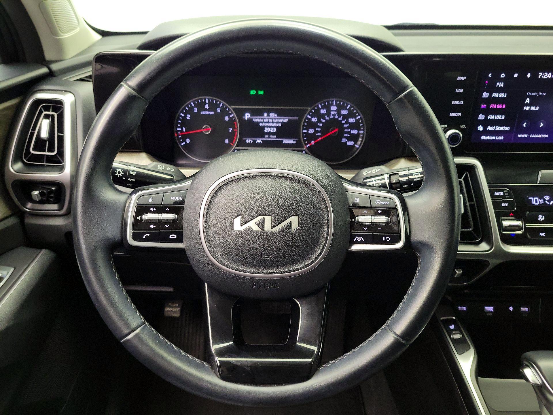 Thumbnail: 2023 Kia Sorento - 10