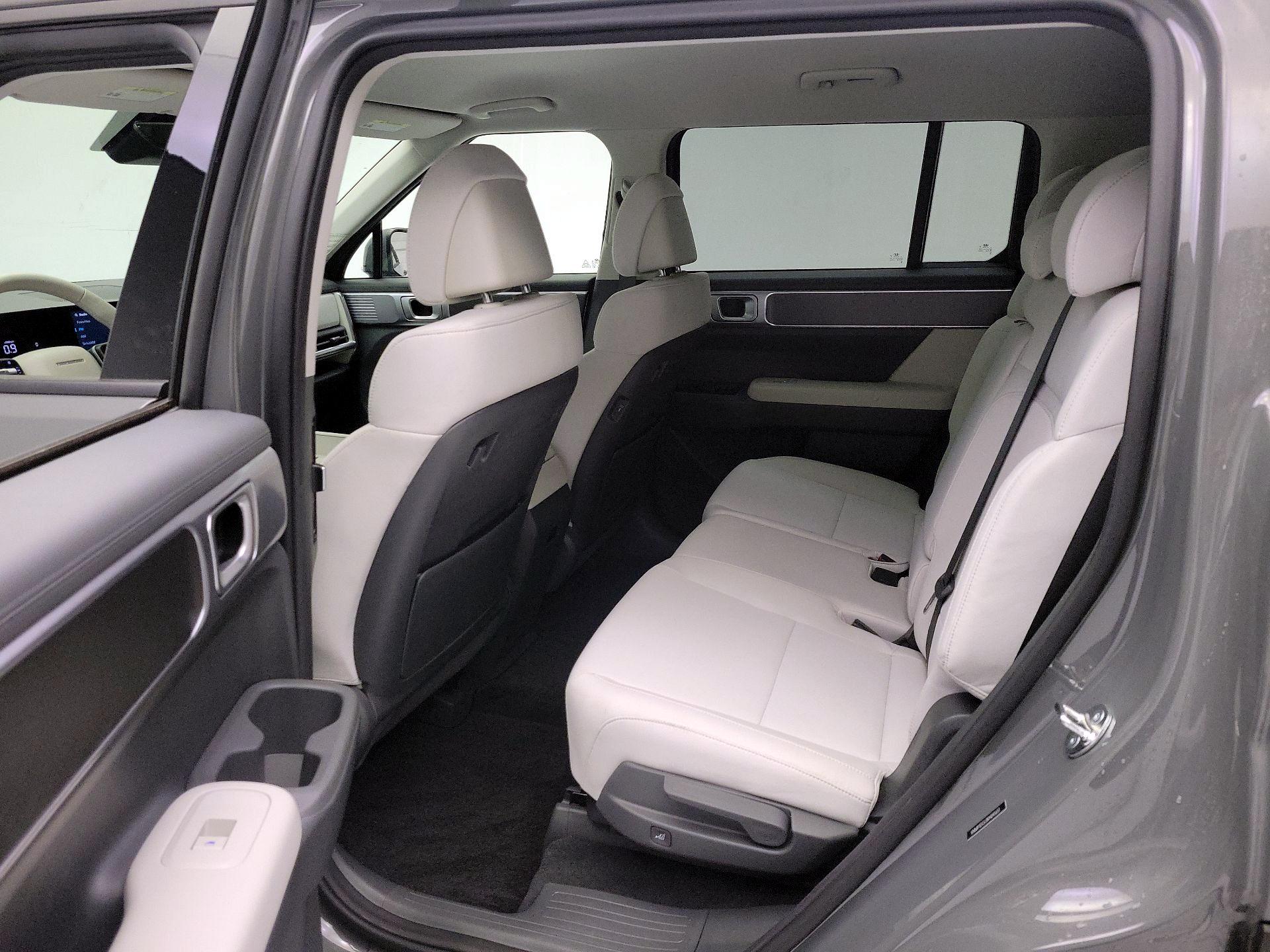 Thumbnail: 2024 Hyundai Santa Fe - 18