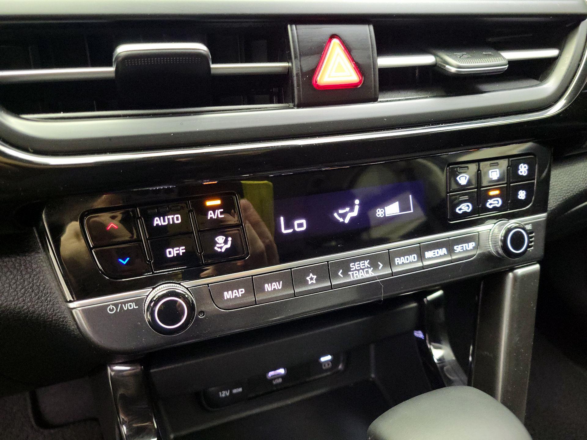 Thumbnail: 2024 Kia Seltos - 17