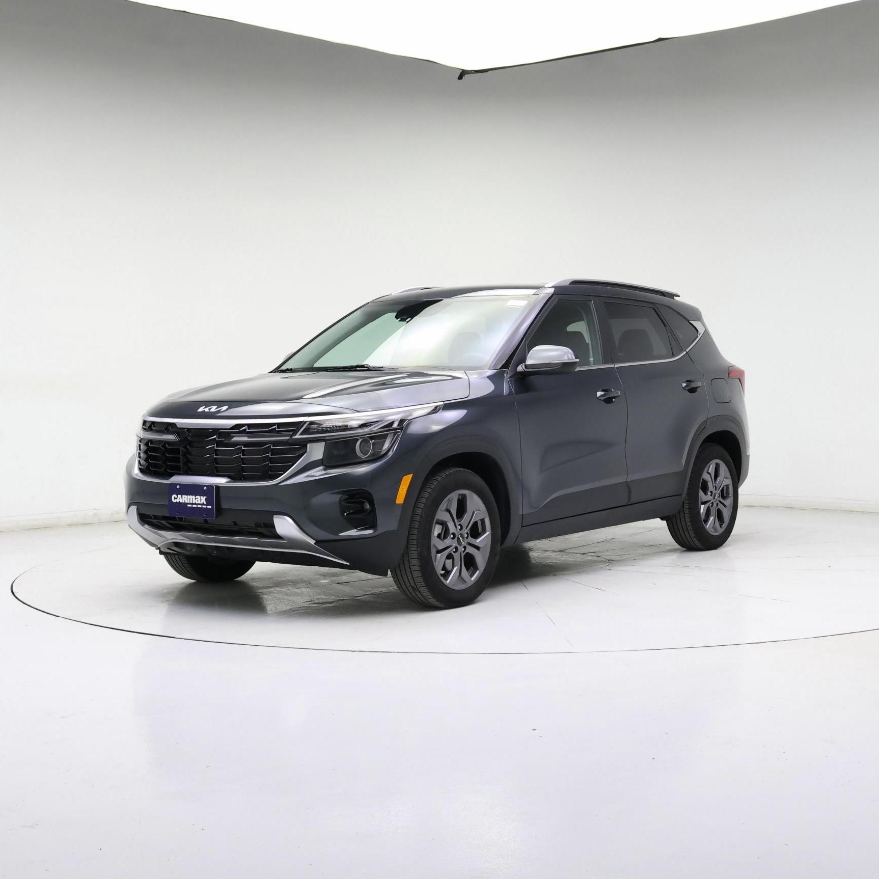 Thumbnail: 2024 Kia Seltos - 4