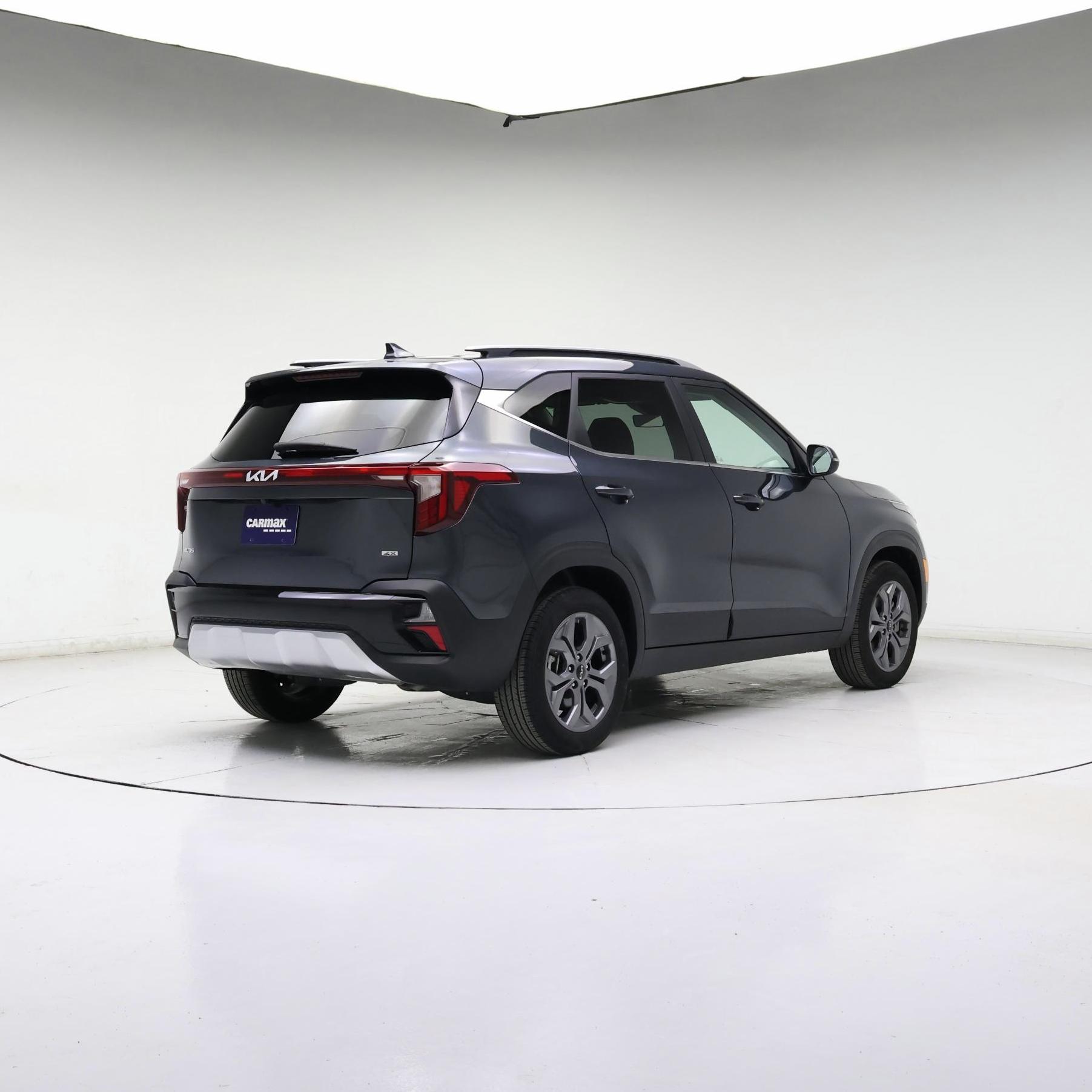 Thumbnail: 2024 Kia Seltos - 8