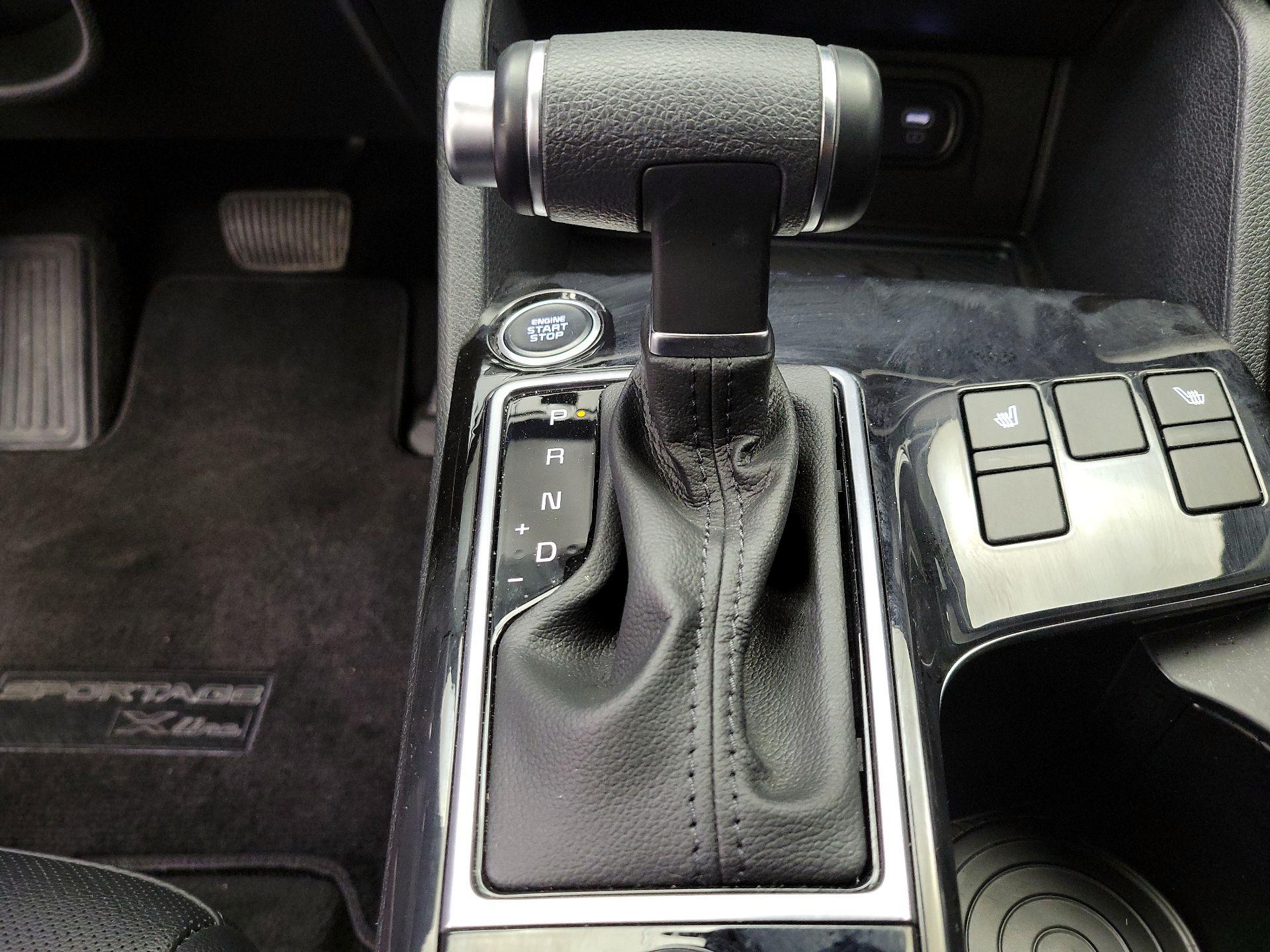 Thumbnail: 2023 Kia Sportage - 16