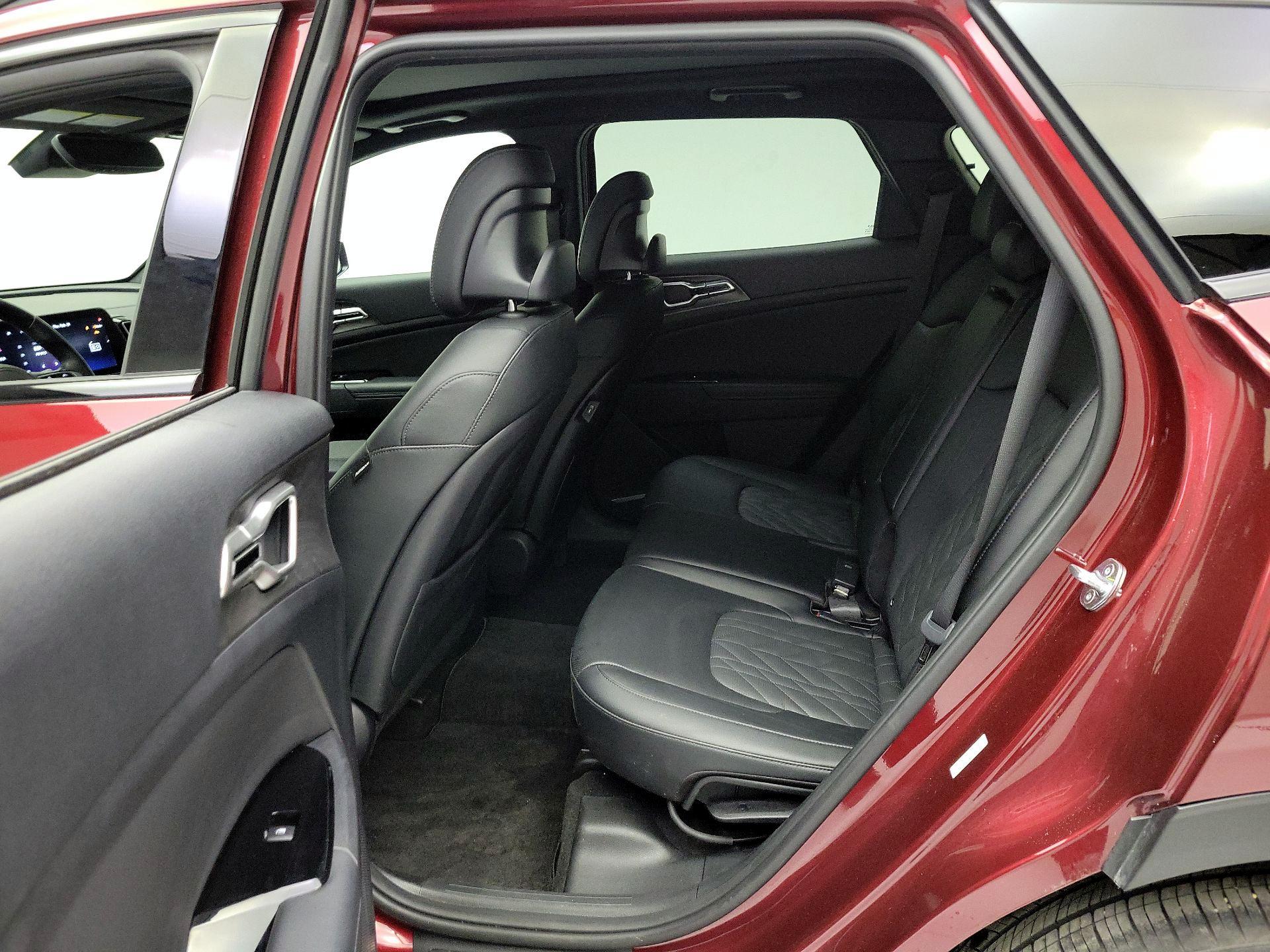 Thumbnail: 2023 Kia Sportage - 19