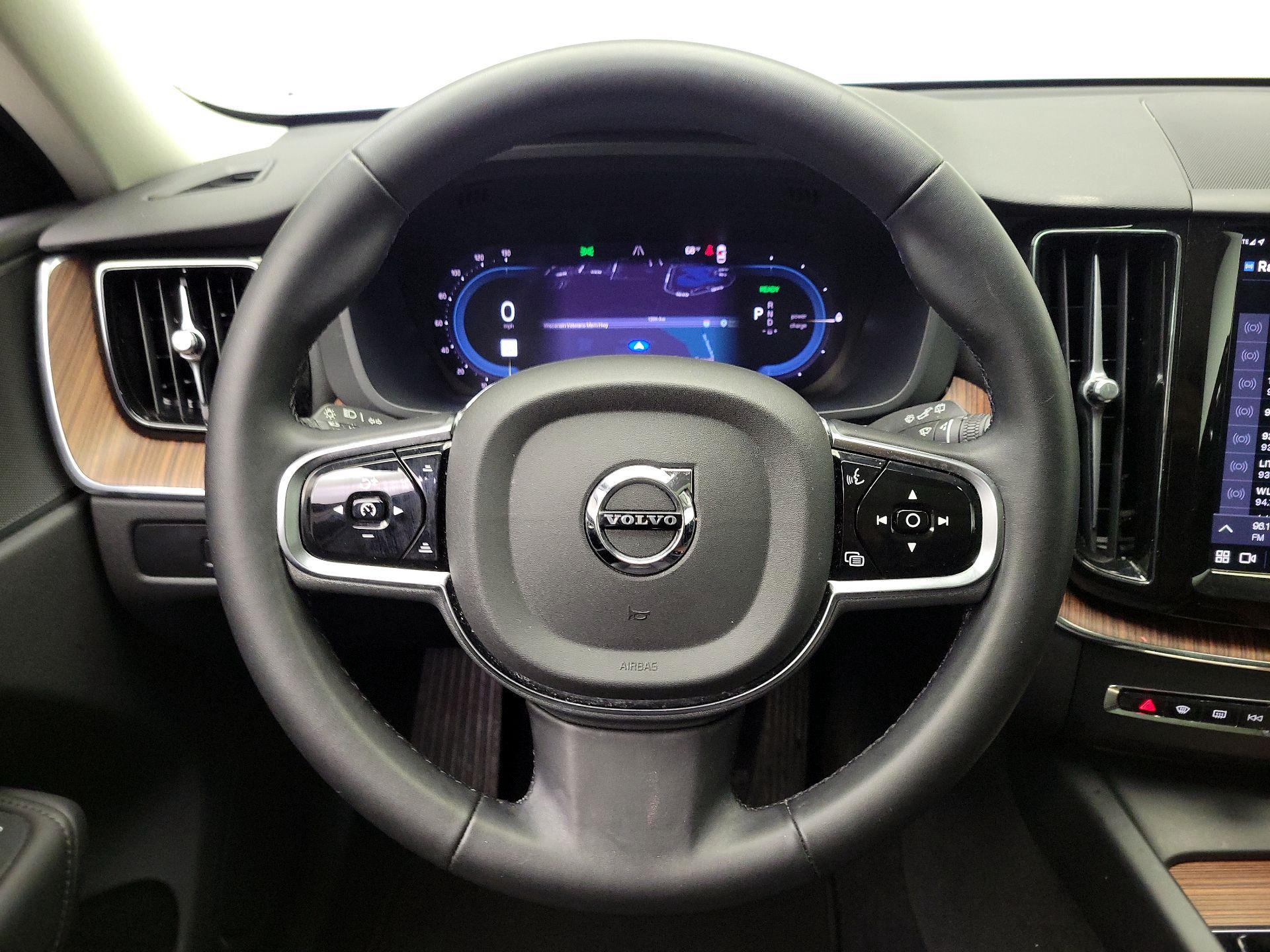 Thumbnail: 2024 Volvo XC60 - 10