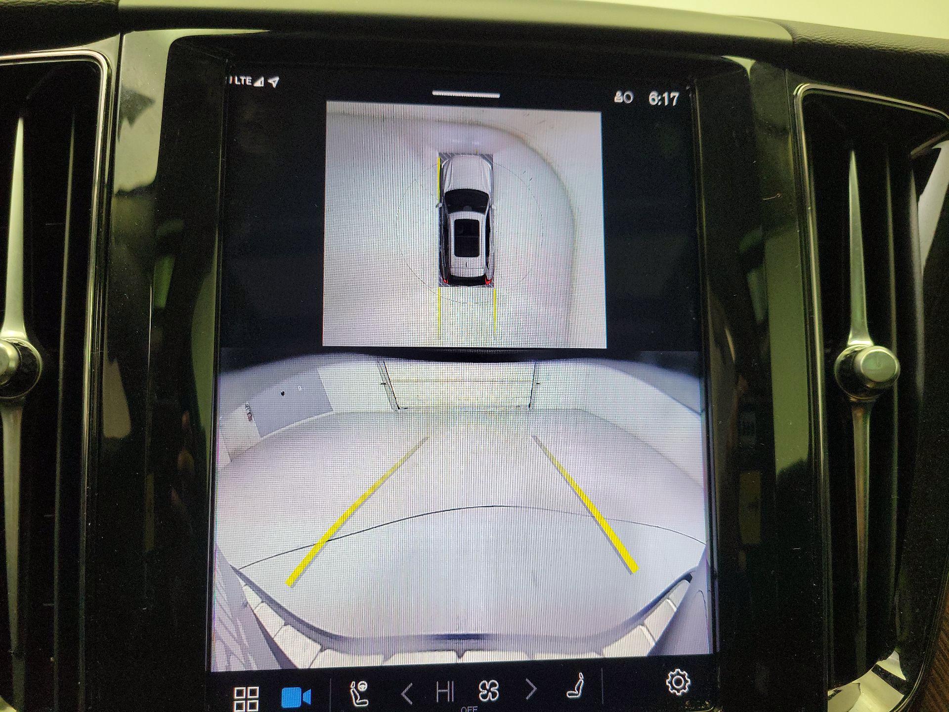 Thumbnail: 2024 Volvo XC60 - 13