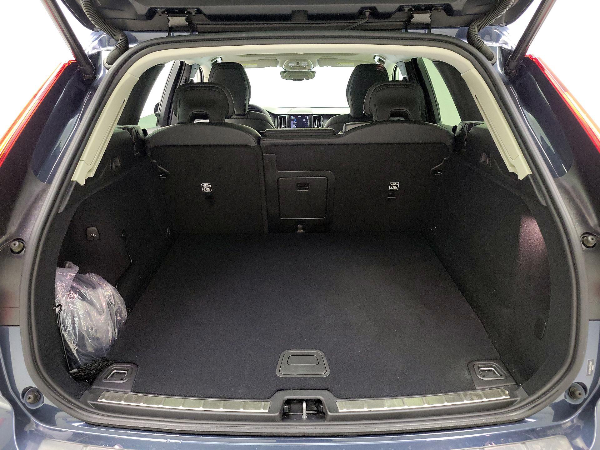 Thumbnail: 2024 Volvo XC60 - 19