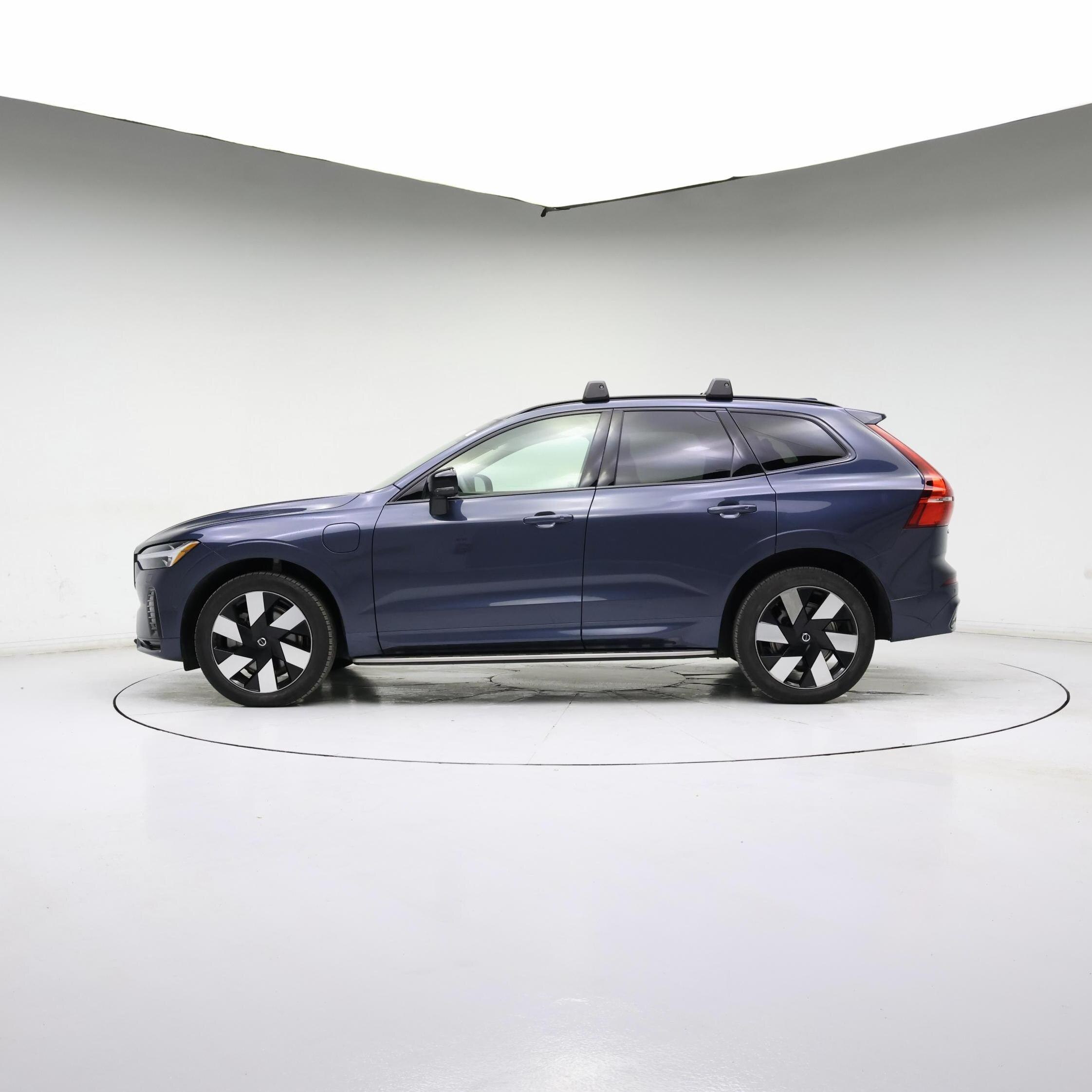 Thumbnail: 2024 Volvo XC60 - 3