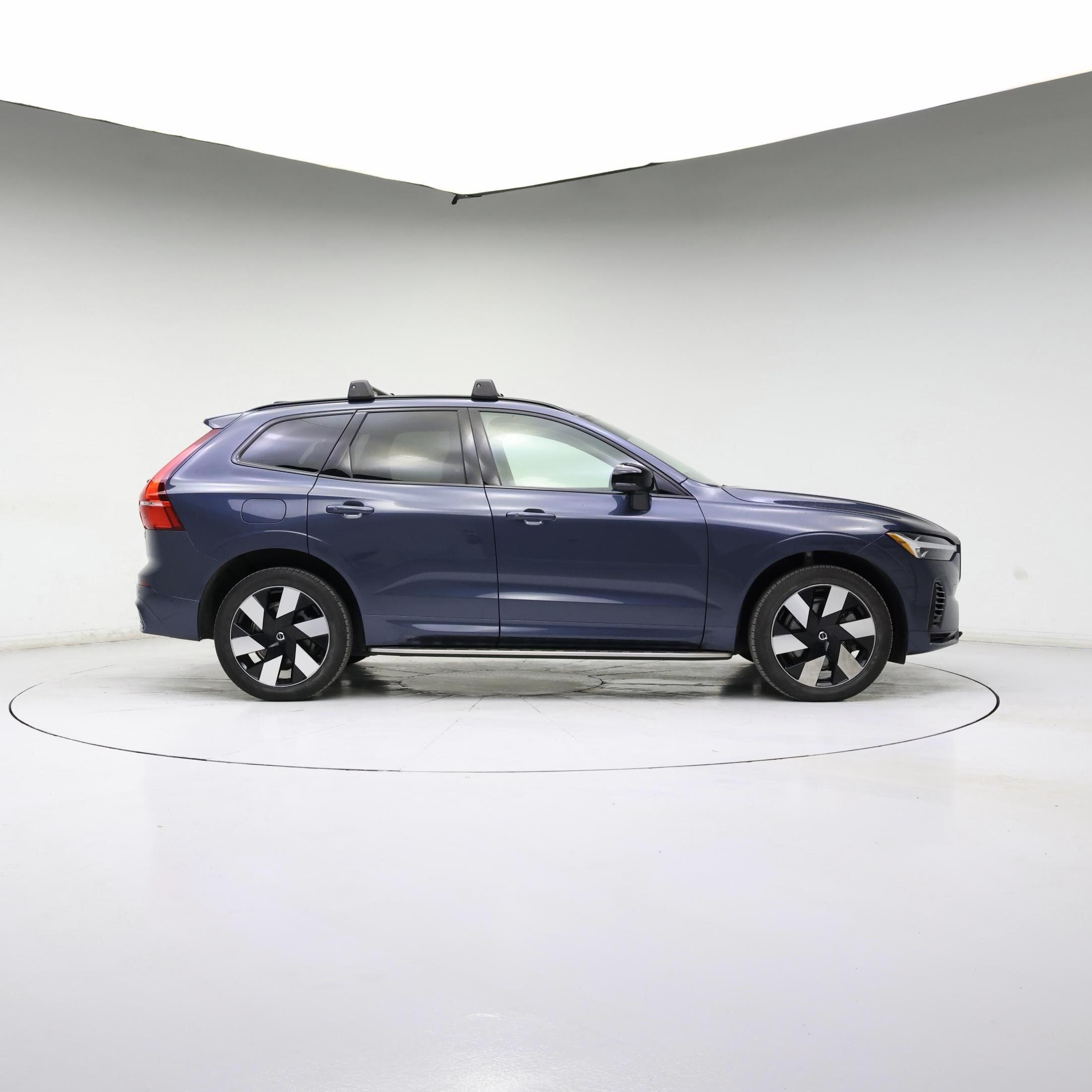 Thumbnail: 2024 Volvo XC60 - 7
