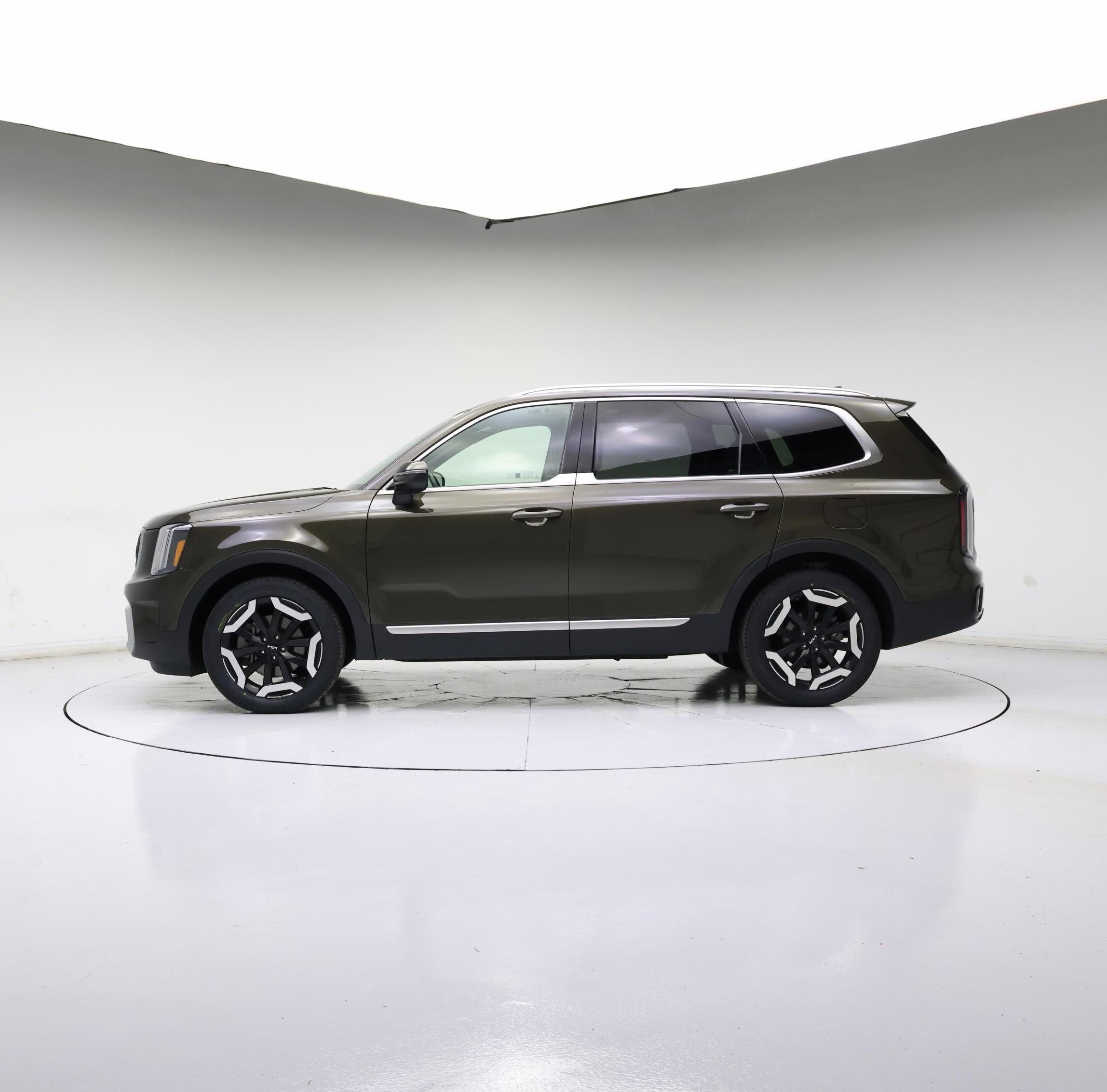 Thumbnail: 2024 Kia Telluride - 3