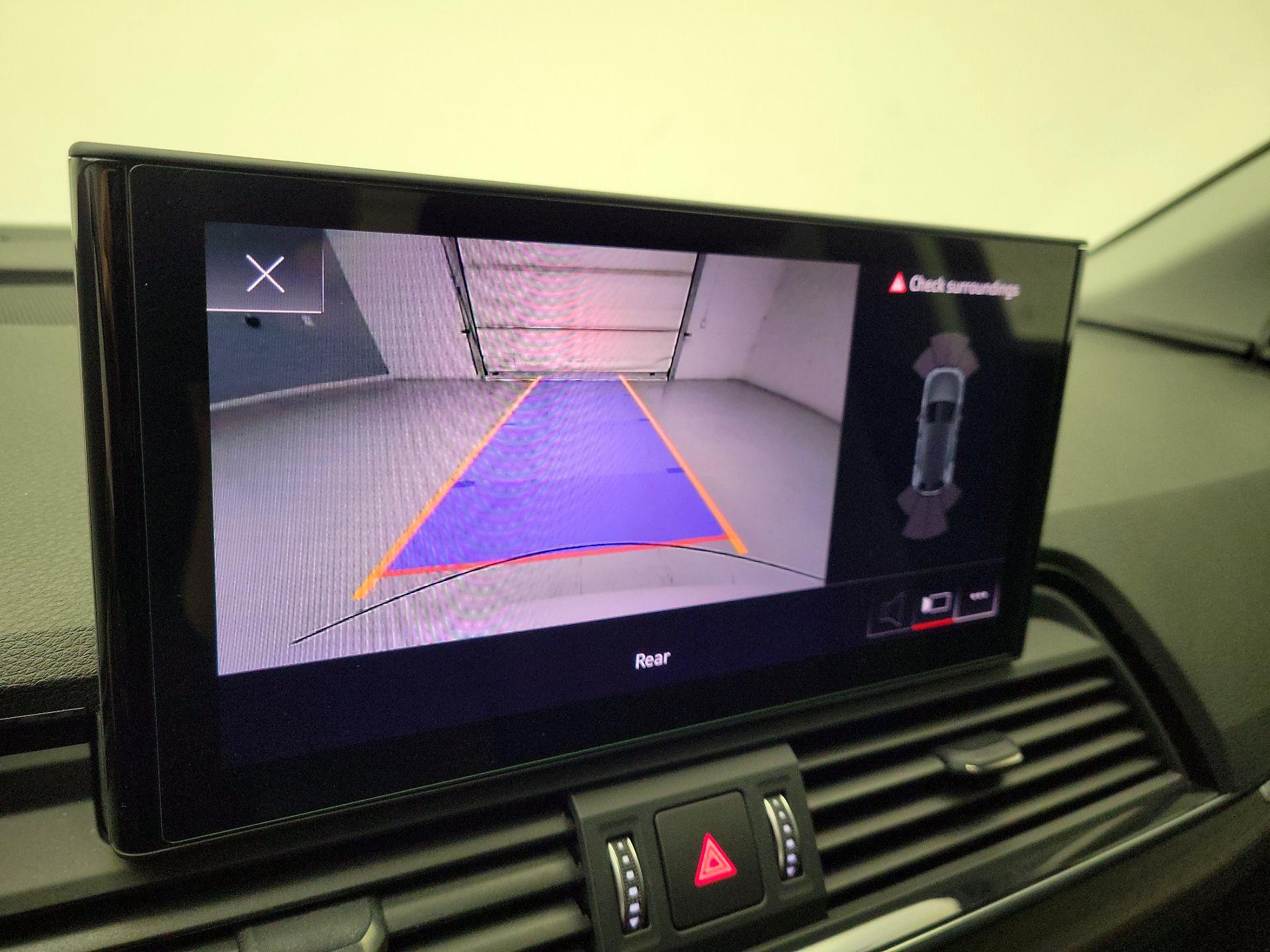 Thumbnail: 2021 Audi Q5 - 14