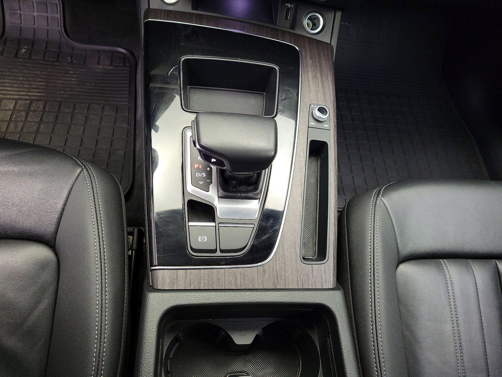 Thumbnail: 2021 Audi Q5 - 17