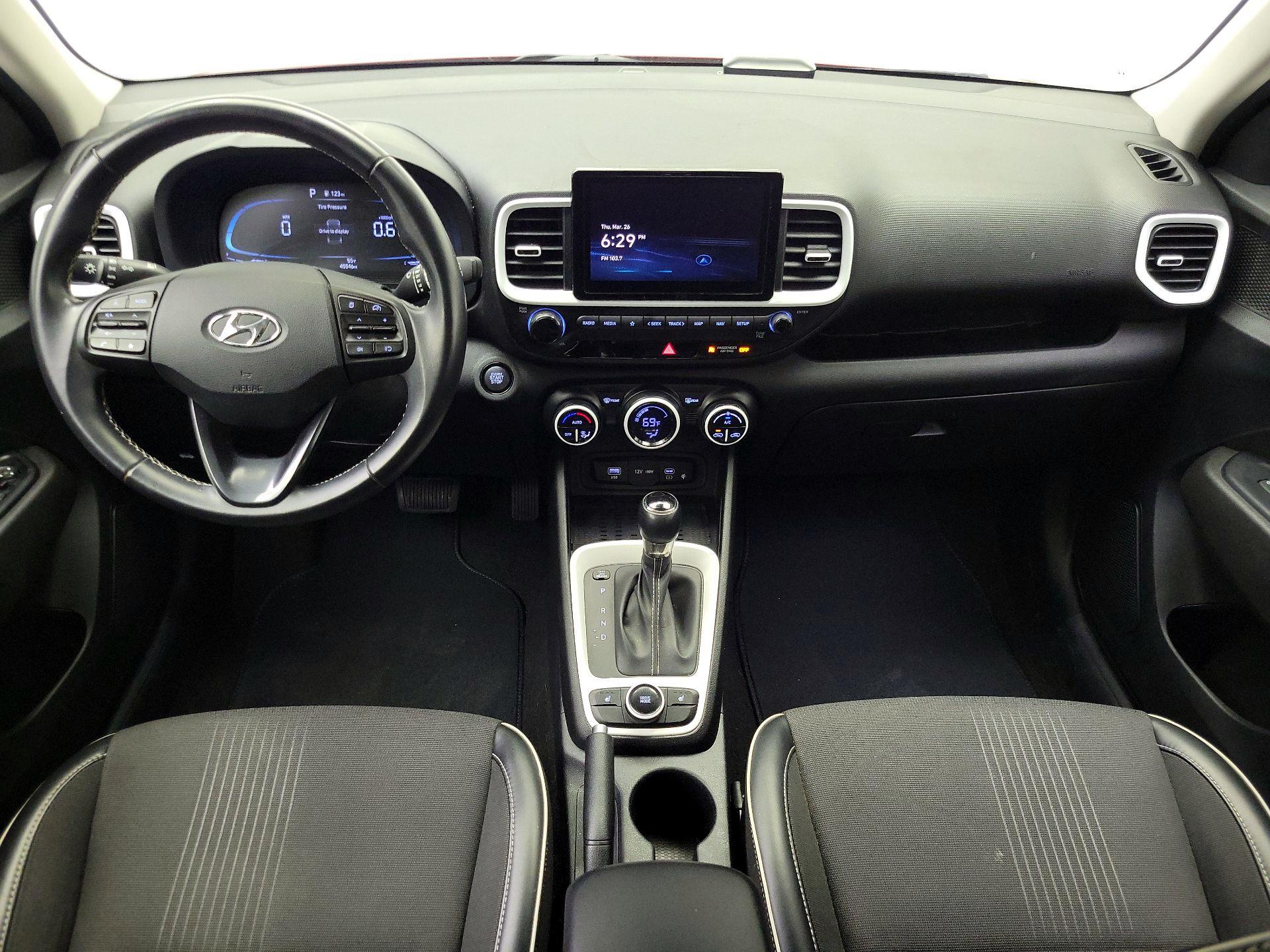 Thumbnail: 2023 Hyundai Venue - 9