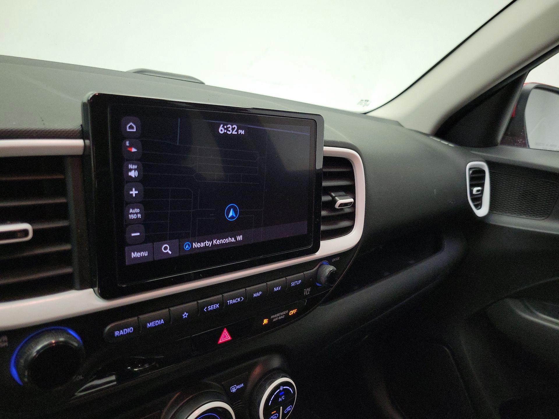 Thumbnail: 2023 Hyundai Venue - 14