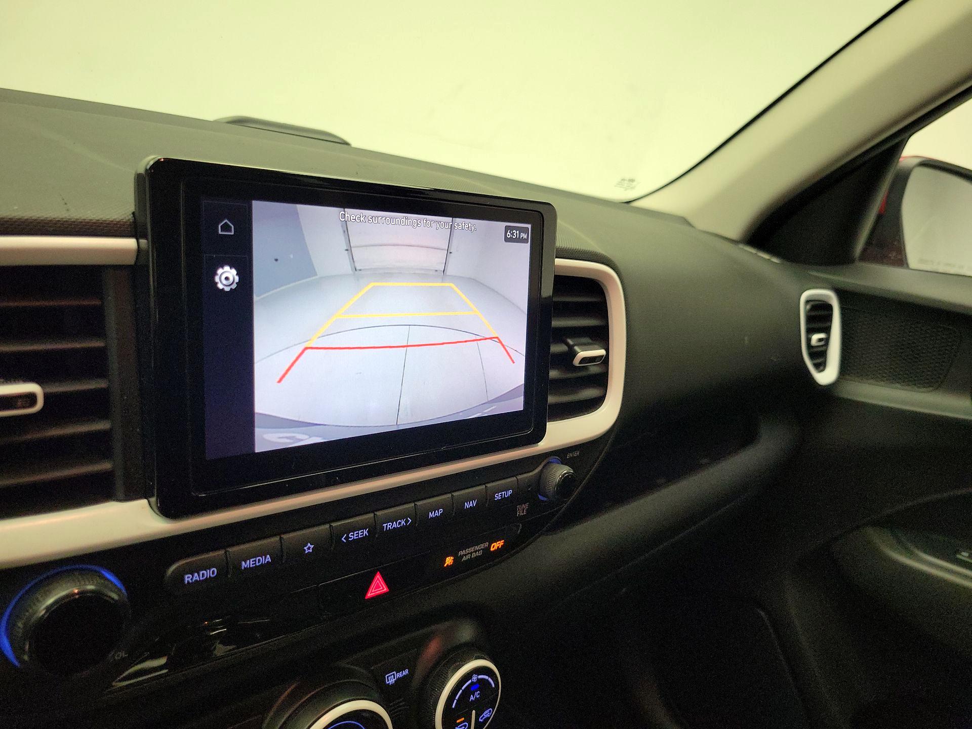 Thumbnail: 2023 Hyundai Venue - 15