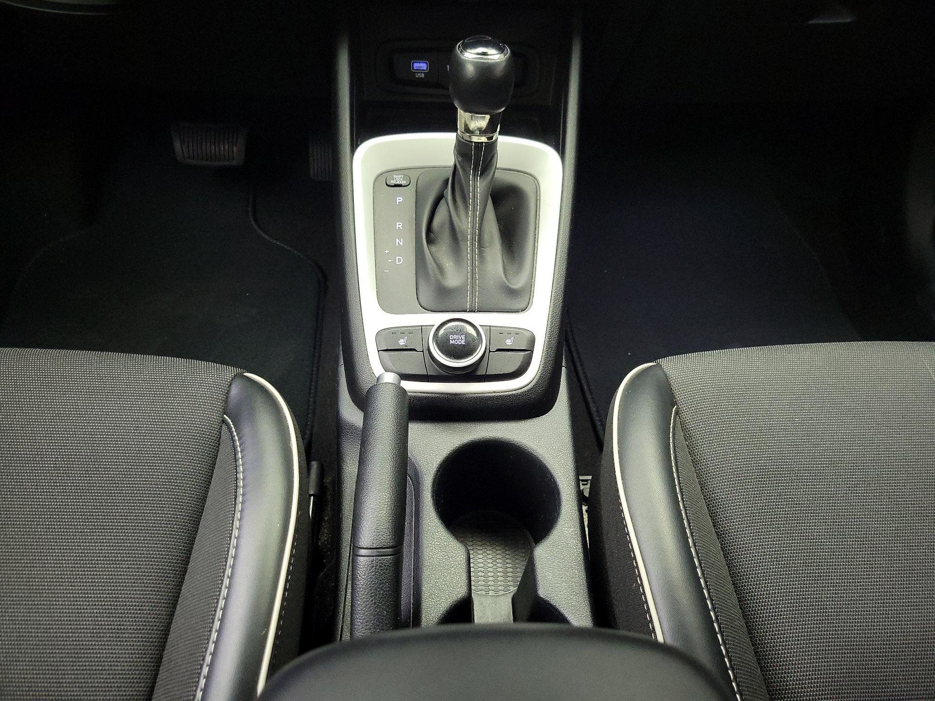 Thumbnail: 2023 Hyundai Venue - 18