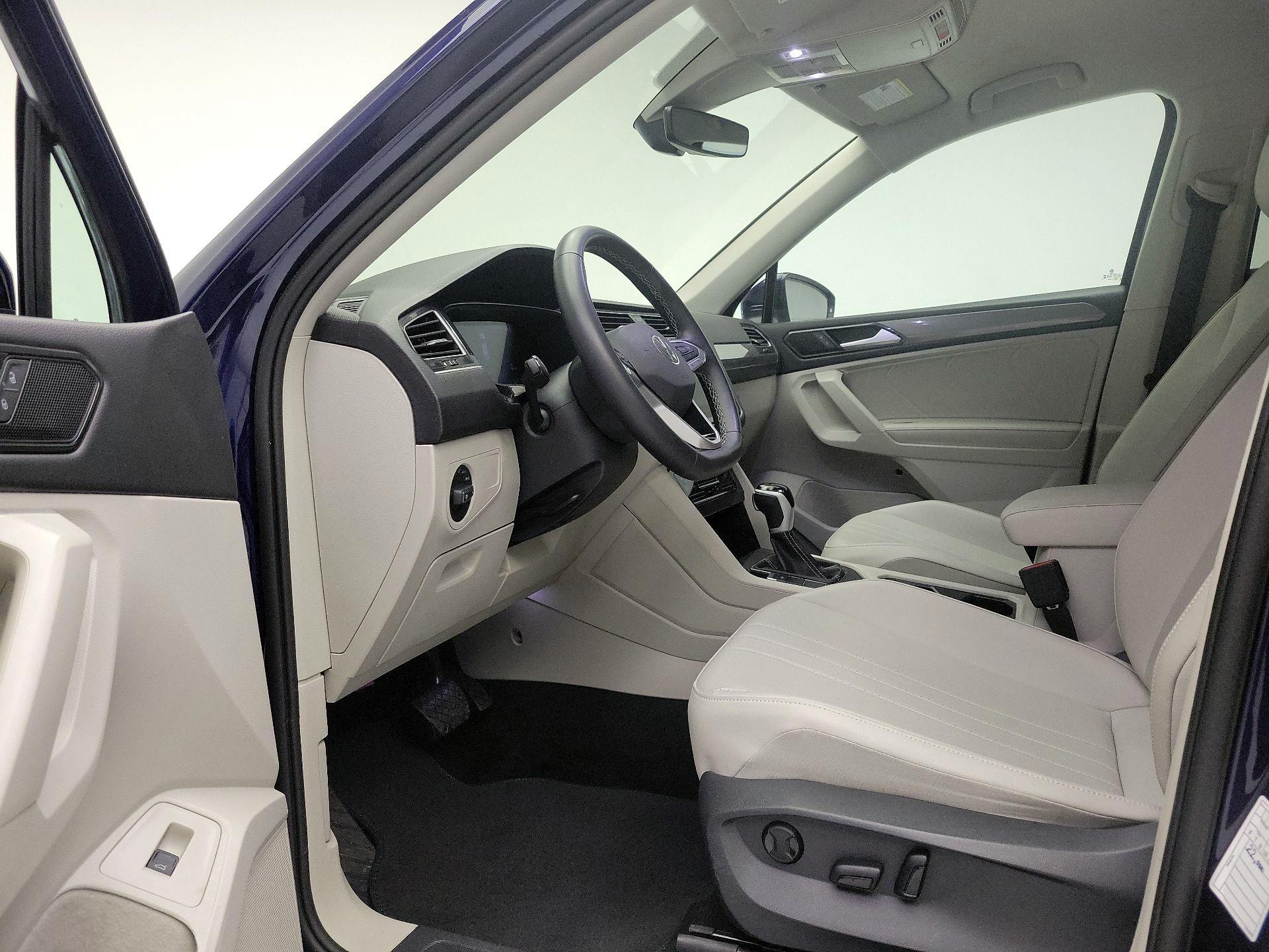 Thumbnail: 2024 Volkswagen Tiguan - 11