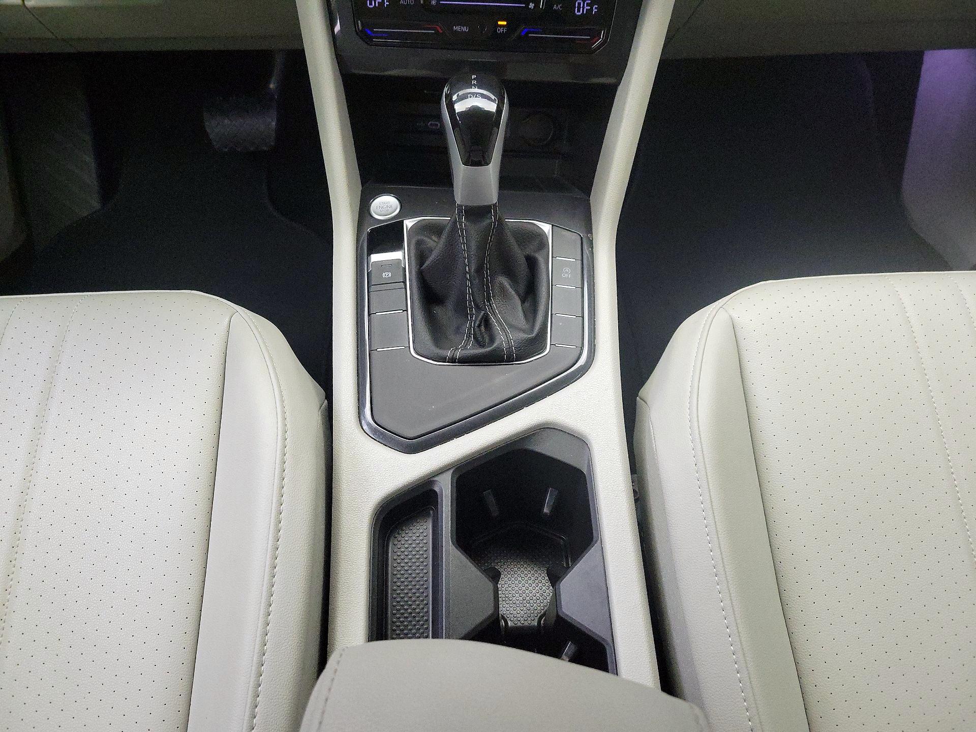 Thumbnail: 2024 Volkswagen Tiguan - 17