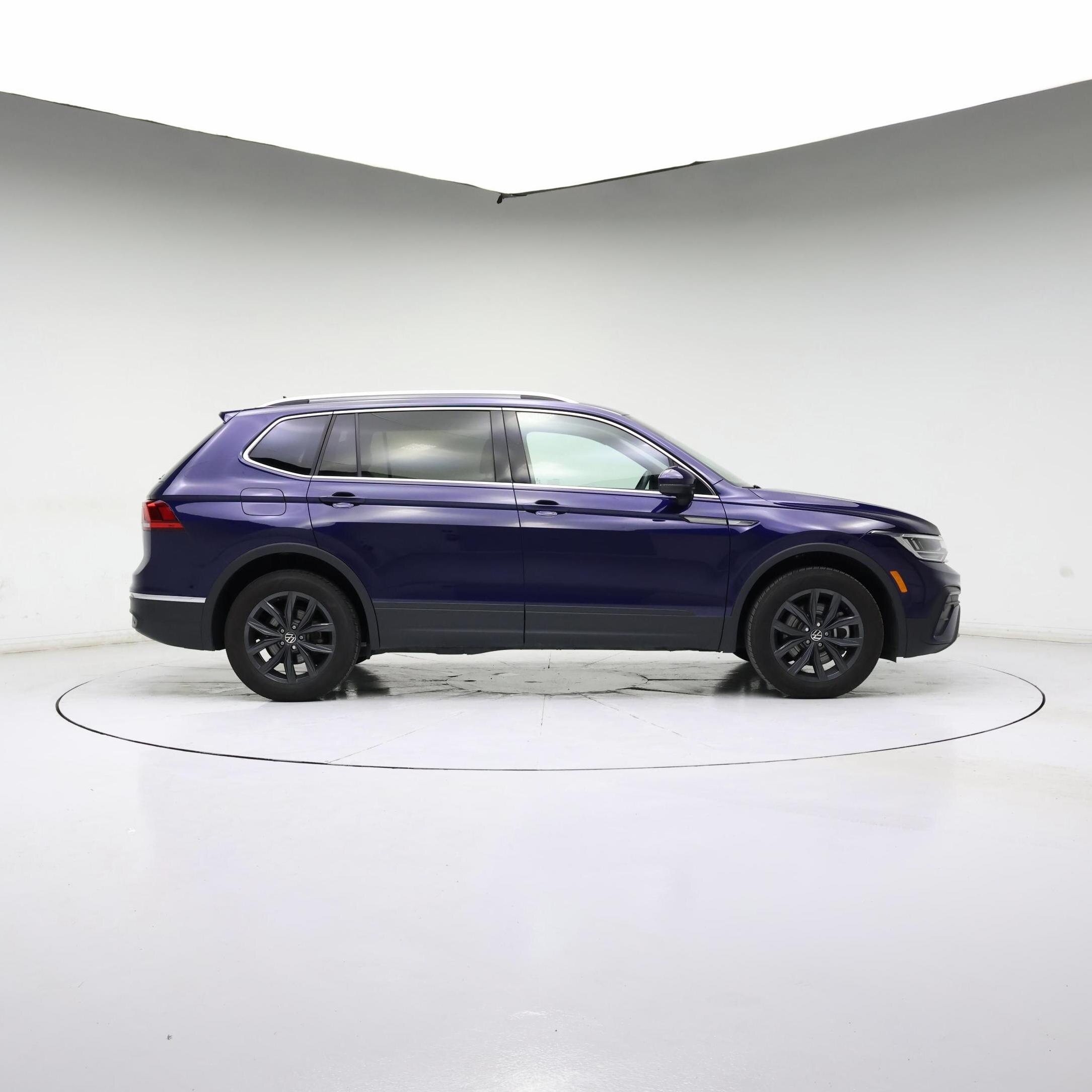 Thumbnail: 2024 Volkswagen Tiguan - 7