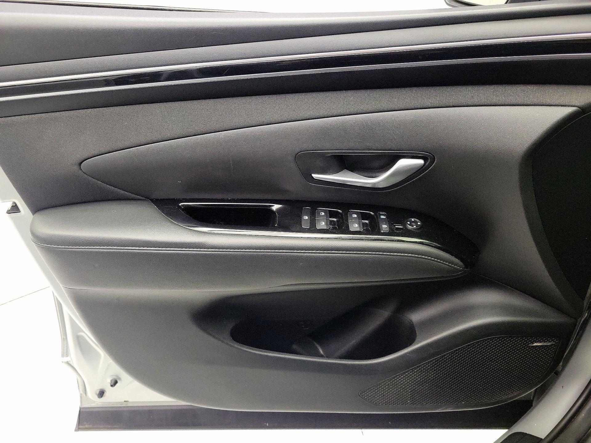 Thumbnail: 2022 Hyundai Tucson - 12