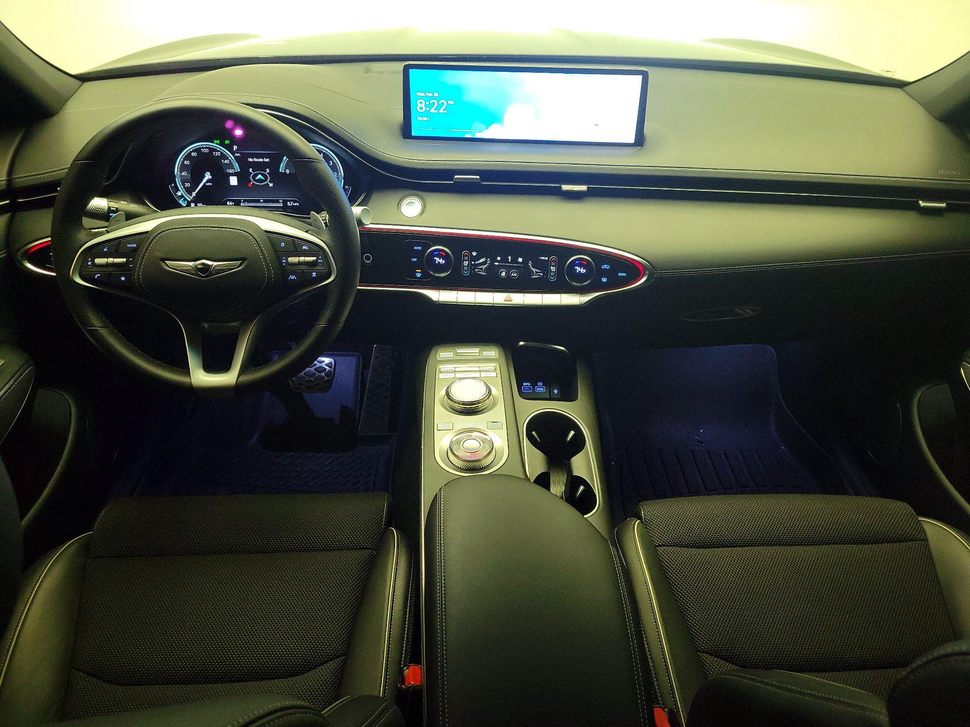 Thumbnail: 2025 Genesis GV70 - 9