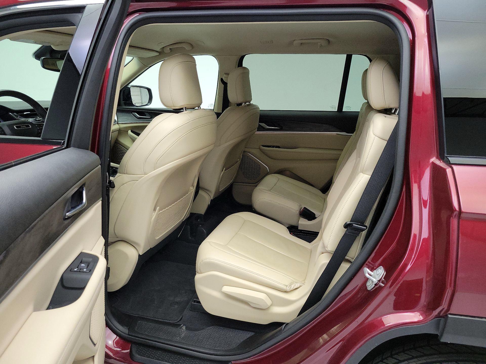 Thumbnail: 2021 Jeep Grand Cherokee L - 18