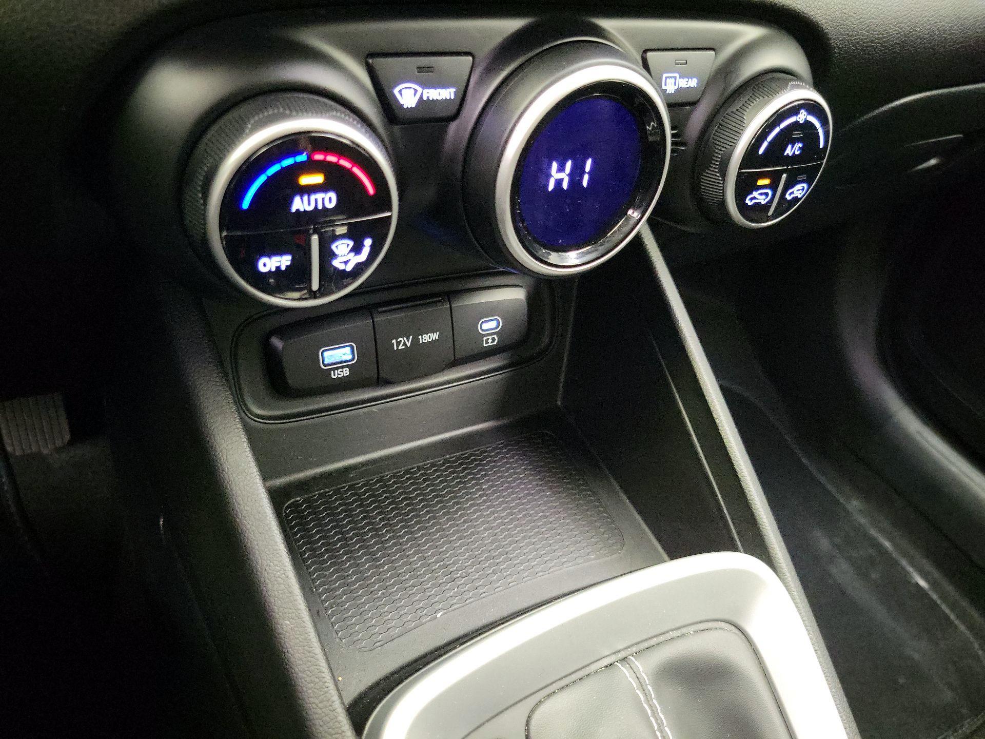 Thumbnail: 2025 Hyundai Venue - 16